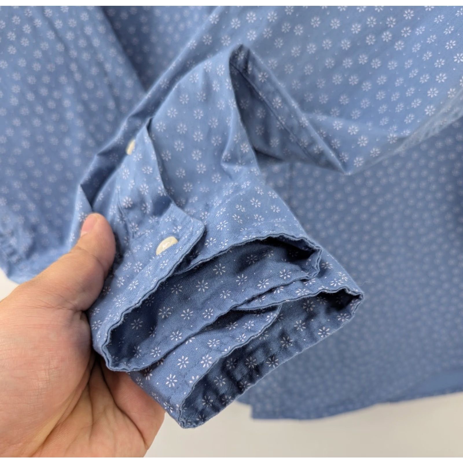 J.Crew J.CREW Shirt Mens M Floral Dots Slim Untucked Button-Down Organic Cotton Blue, Polka Dot, All Seasons, Classic, Preppy, Mens Size US M / EU 48-50 / 2 - 2 Thumbnail
