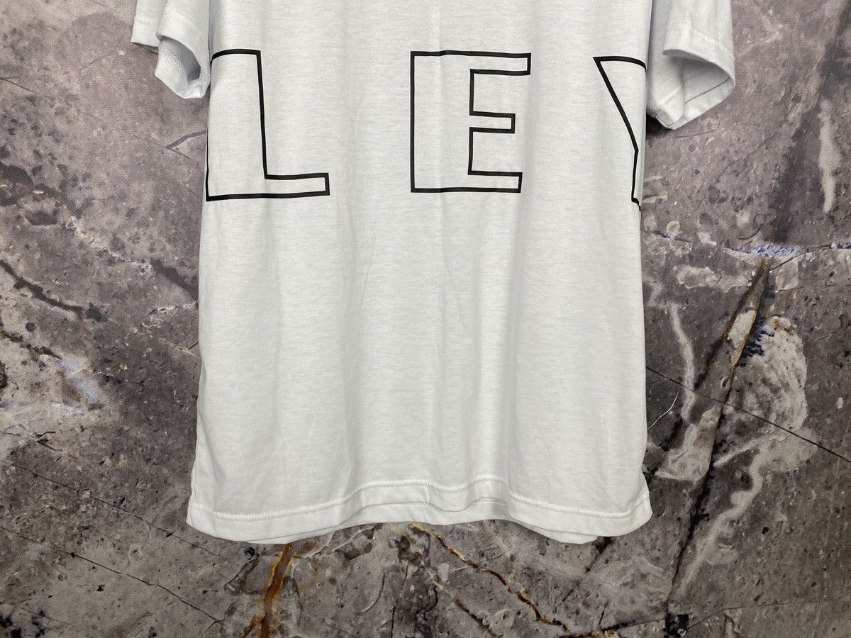 Japanese Brand × Oakley × Vintage Men’s Oakley T-Shirt Big Logo Streetwear Size XL Size US XL / EU 56 / 4 - 3 Thumbnail