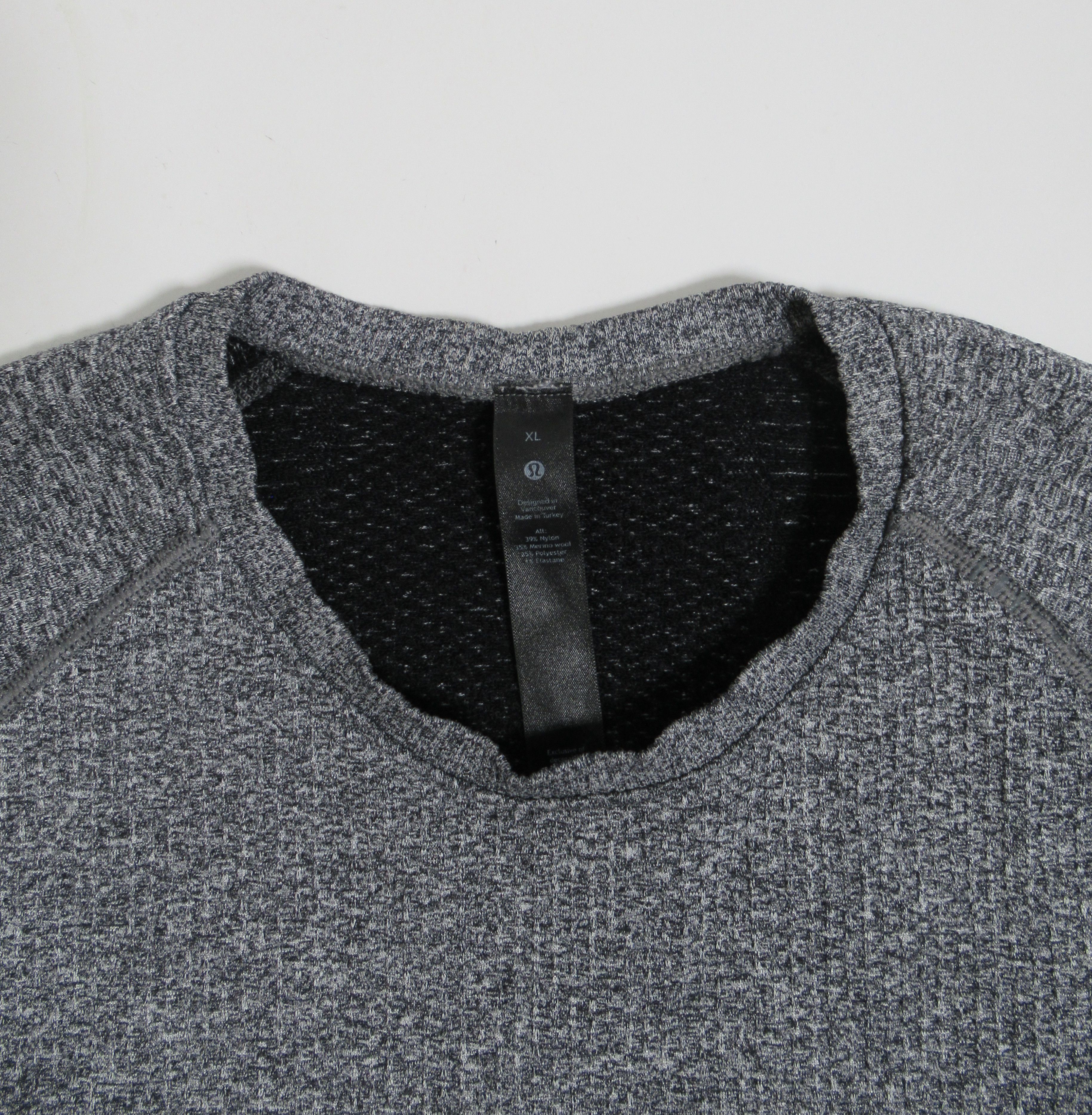 Lululemon Lululemon Men's Engineered Warmth Long Sleeve Crew Size US XL / EU 56 / 4 - 6 Thumbnail