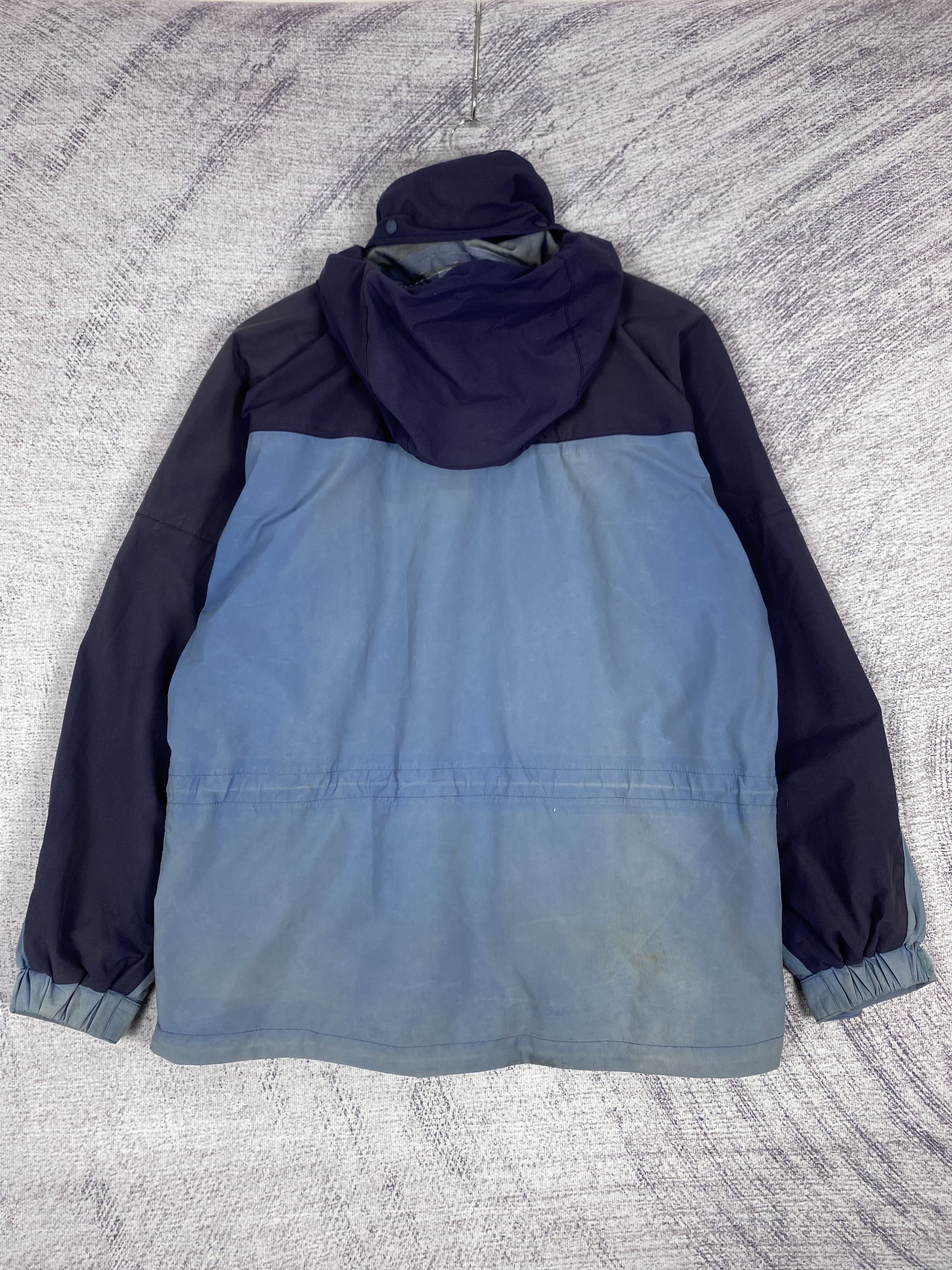 Montbell Vintage Mont-Bell Multi Pocket Little Faded Gorpcore Jacket Size US L / EU 52-54 / 3 - 5 Thumbnail