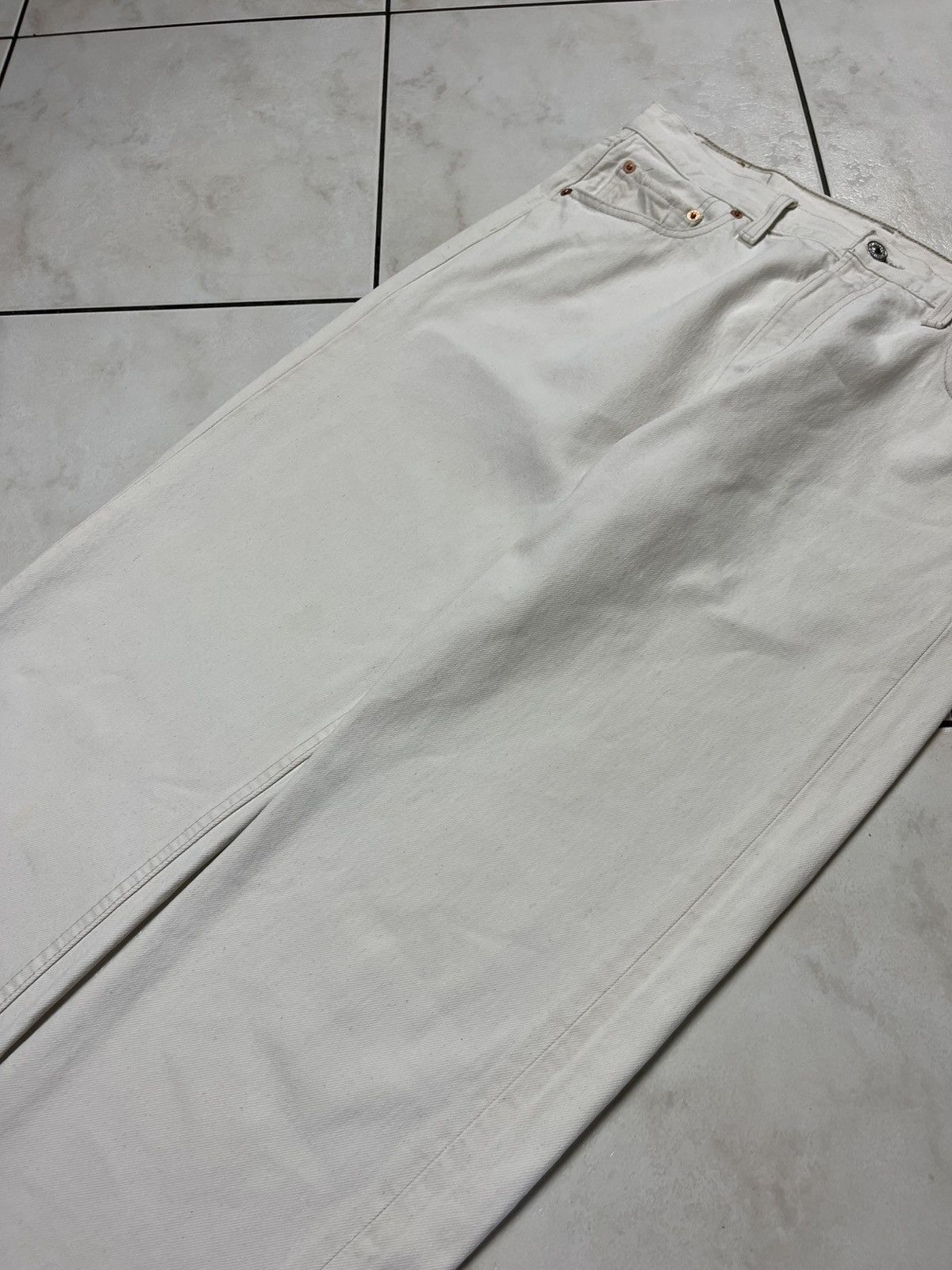 Levi's × Levi's Vintage Clothing × Vintage Vintage 501 90s Levi’s white denim jeans pants Size US 36 / EU 52 - 6 Thumbnail