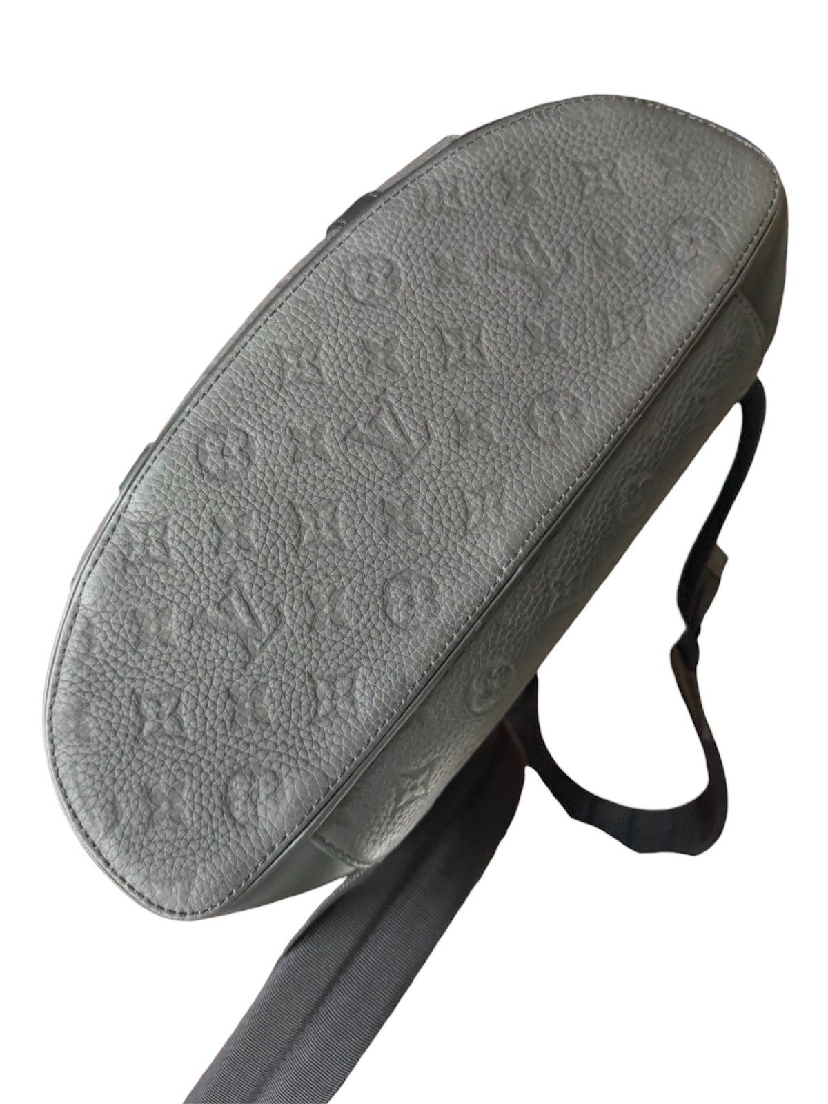 Louis Vuitton Louis Vuitton Christopher Taurillon MM Backpack leather Mono Size ONE SIZE - 6 Thumbnail