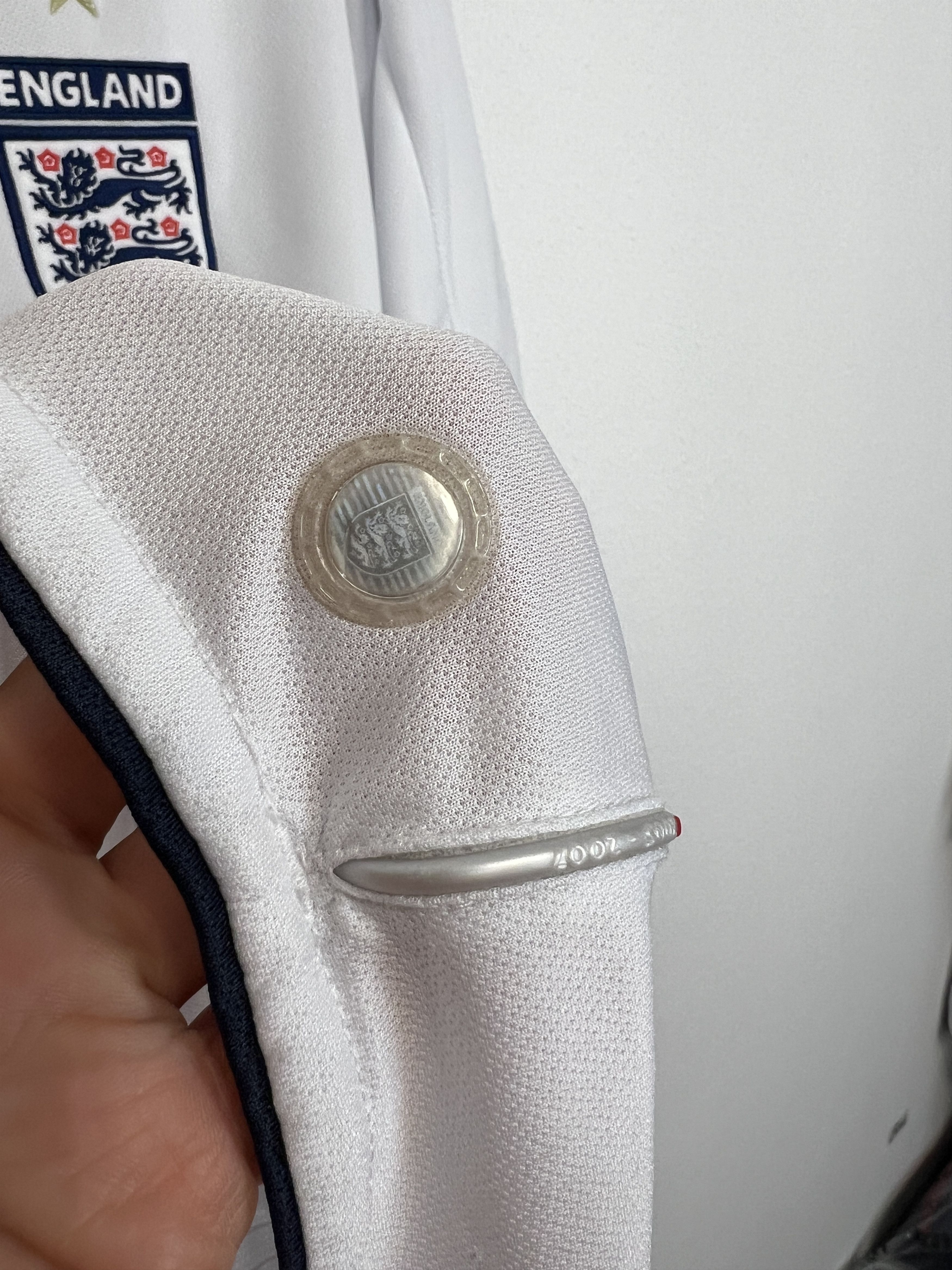Umbro England Home football shirt 2005 Soccer Umbro Jersey Trikot Size US XL / EU 56 / 4 - 6 Thumbnail