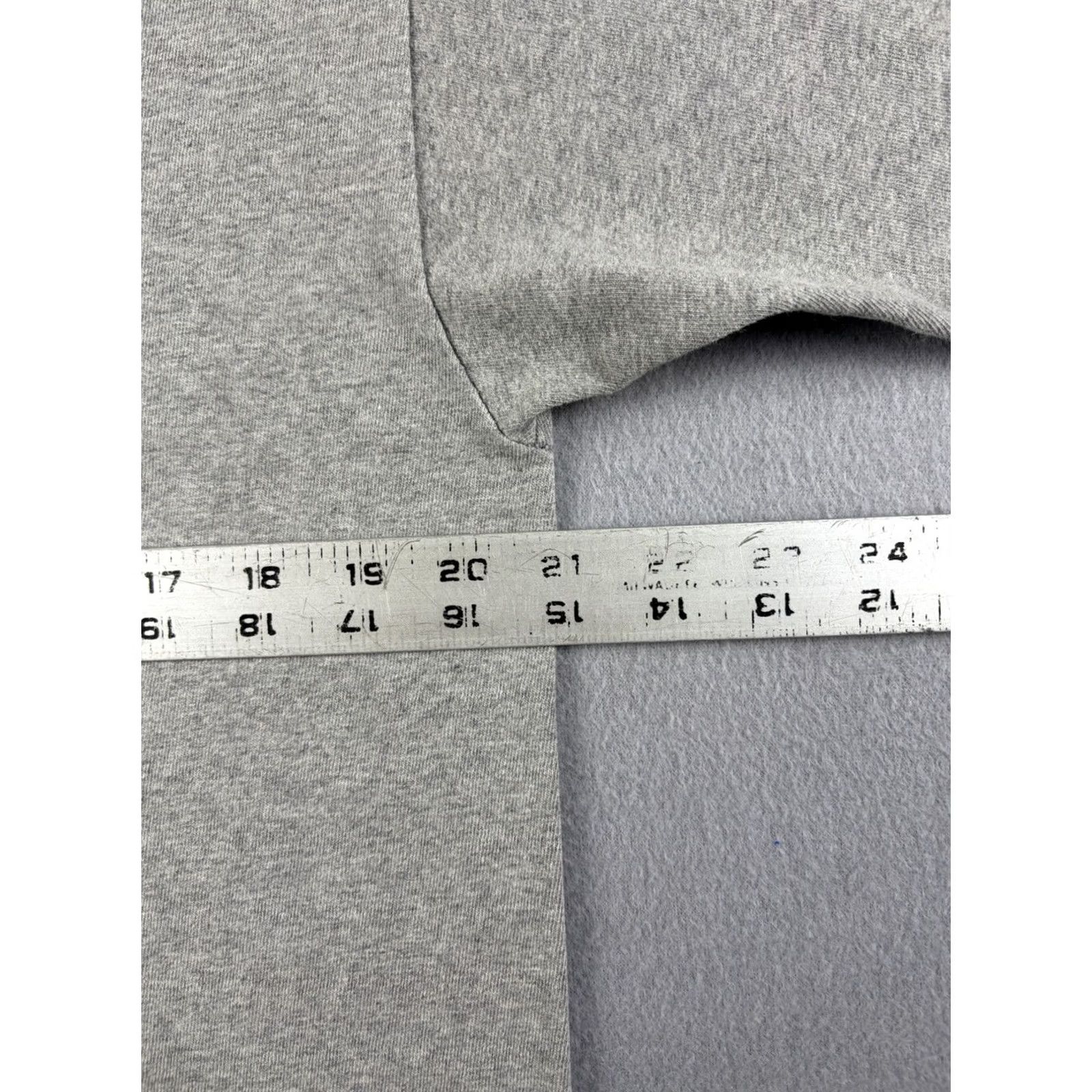Calvin Klein VINTAGE Calvin Klein Jeans T Shirt S Gray USA Logo 90s Mens Short Sleeve Crew Neck Graphic Print Size US S / EU 44-46 / 1 - 6 Thumbnail
