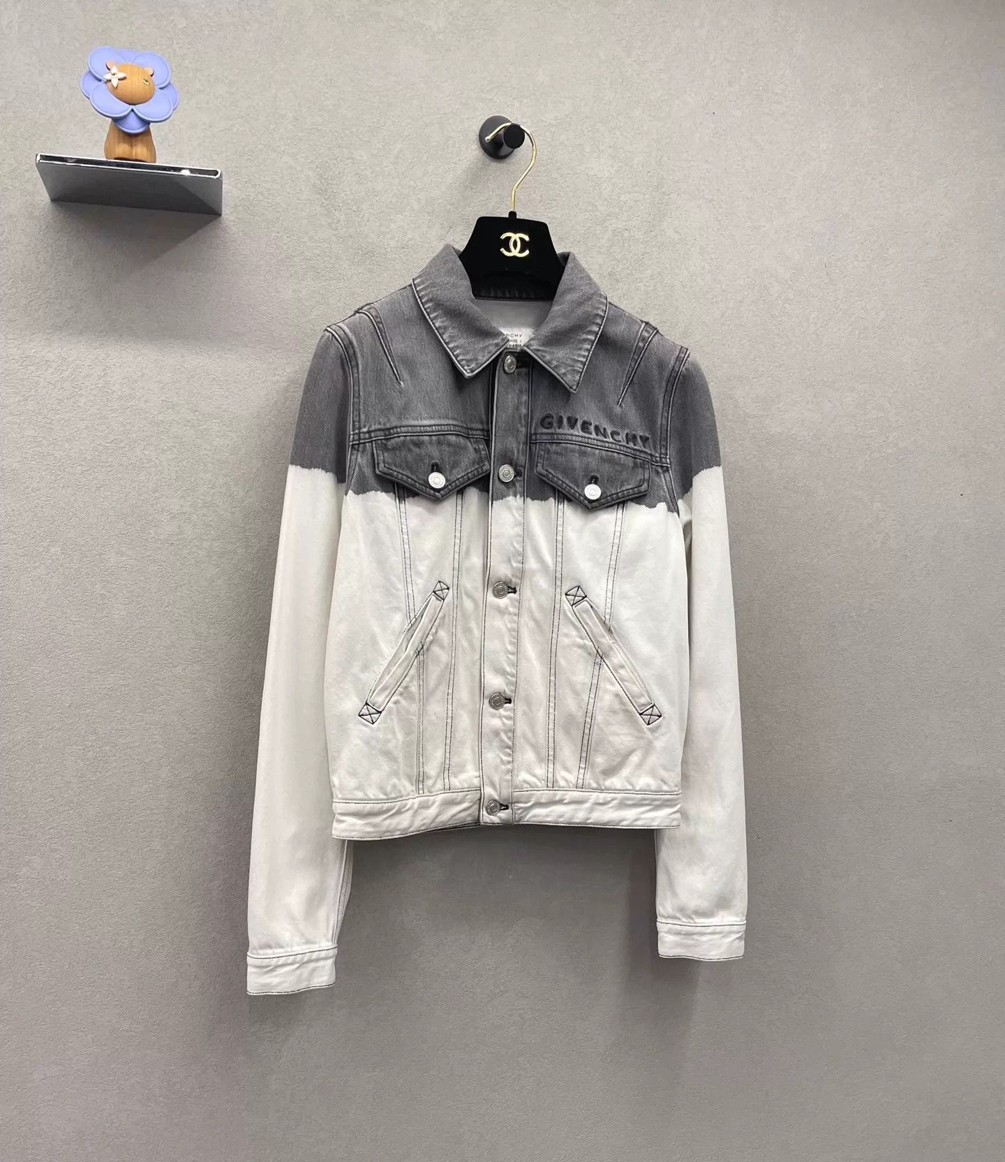 Givenchy Givenchy gray/white colorblock logo denim jacket Size XXS / US 00 / IT 34 - 3 Thumbnail