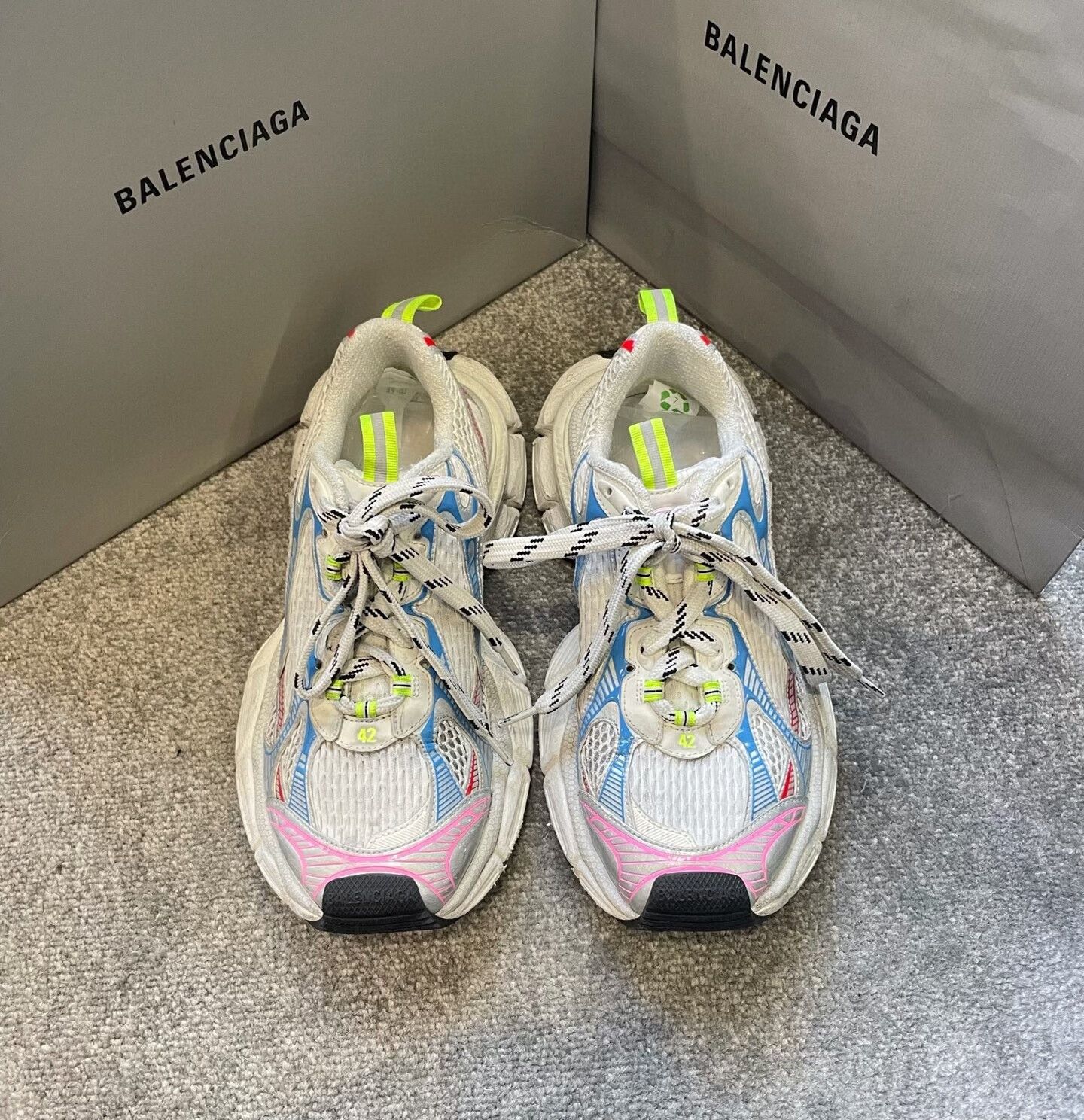 Balenciaga balenciaga colorful chunky dad sneakers size 42 Size US 9 / EU 42 - 1 Thumbnail