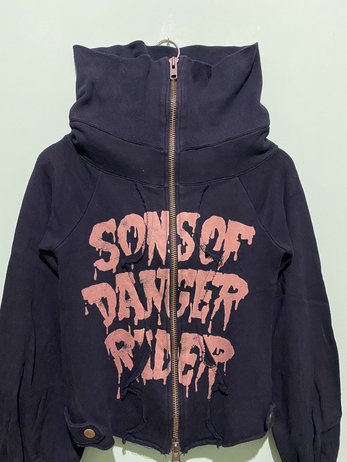 KMRii AULA AILA PUNK GOTHIC JAPAN SWEATERS Size ONE SIZE - 2 Thumbnail
