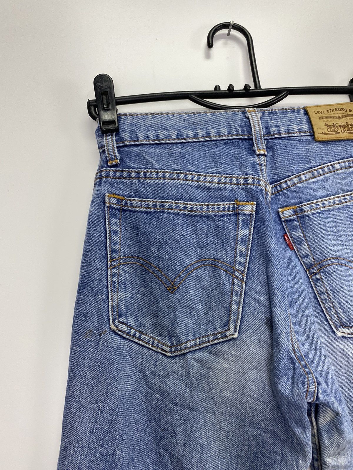 Levi's × Vintage Vintage Levi’s Jeans Size US 26 / EU 42 - 14 Thumbnail