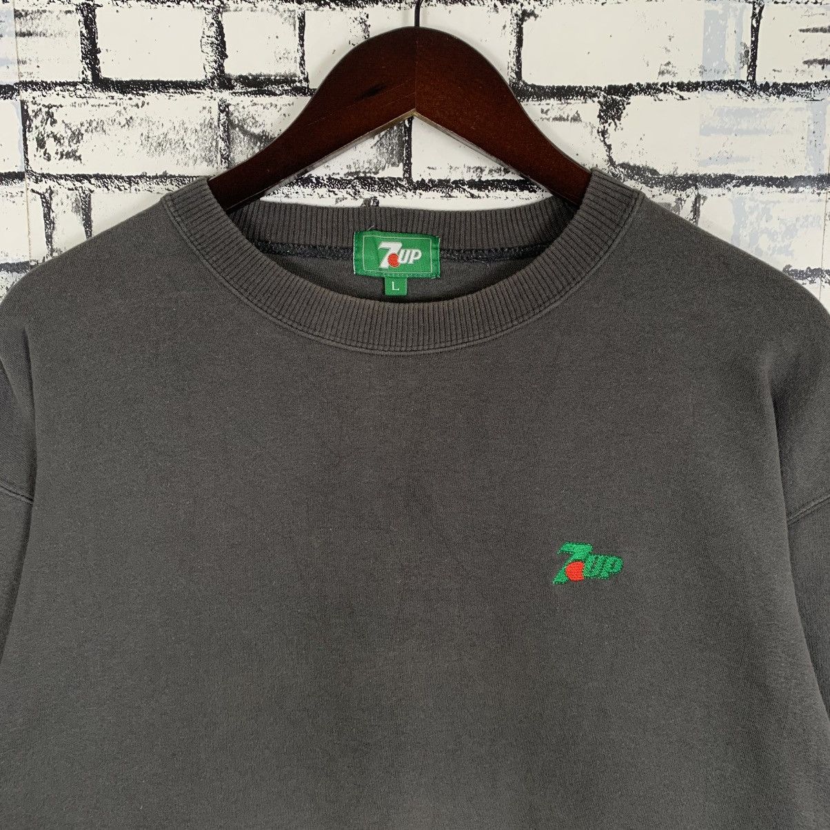Designer × Japanese Brand × Vintage Vintage 7 Up Soft Drink Sweatshirt Crewneck Size Large Size US L / EU 52-54 / 3 - 3 Thumbnail