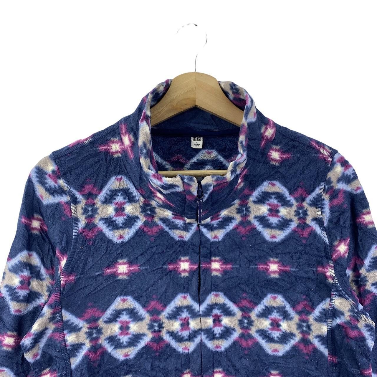 Uniqlo Vtg UNIQLO JAPAN Navajo Aztec All Over Print Fleece Size M / US 6-8 / IT 42-44 - 3 Thumbnail