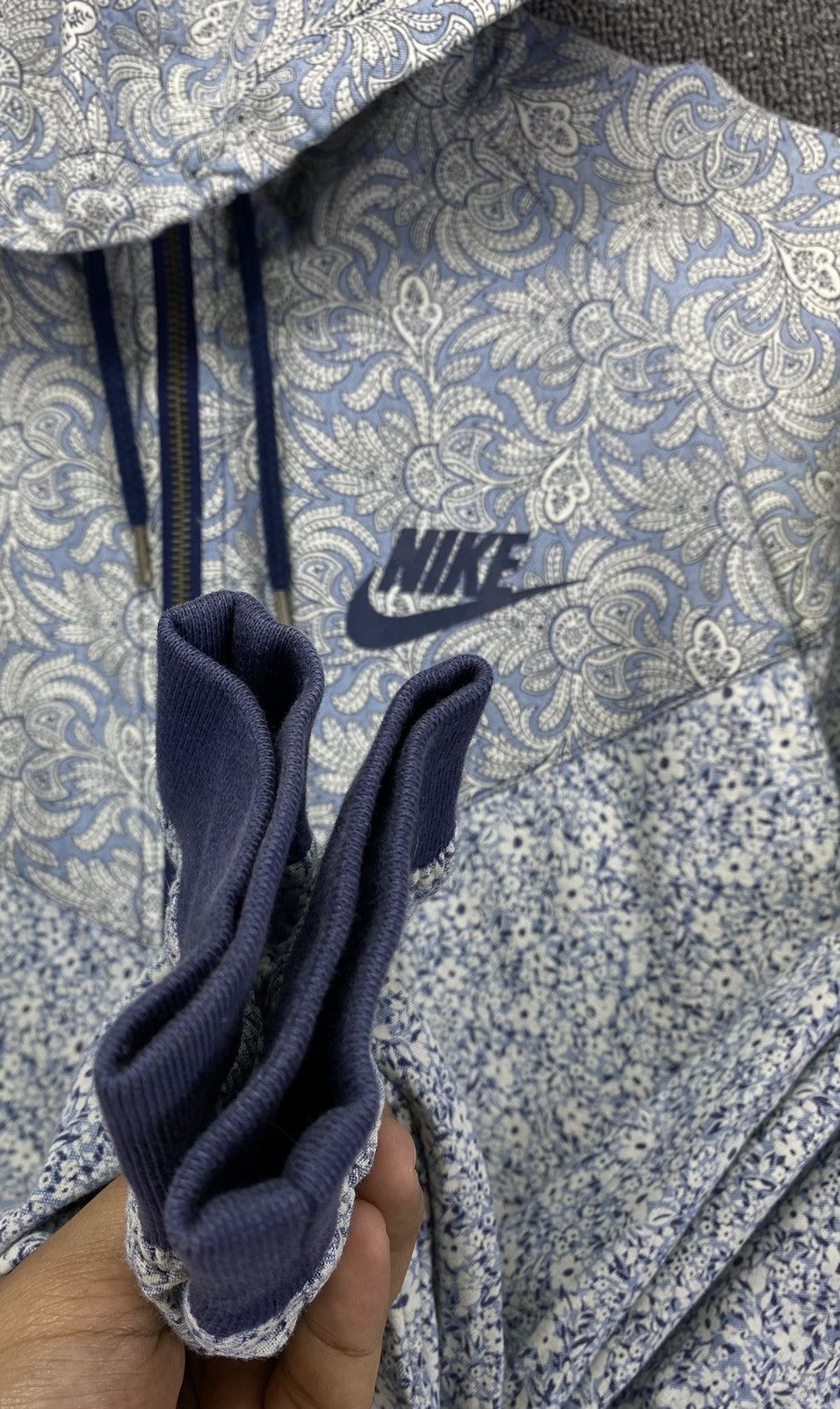 Nike Vintage Nike Paisley Hoodie Jacket Size L / US 10 / IT 46 - 13 Thumbnail