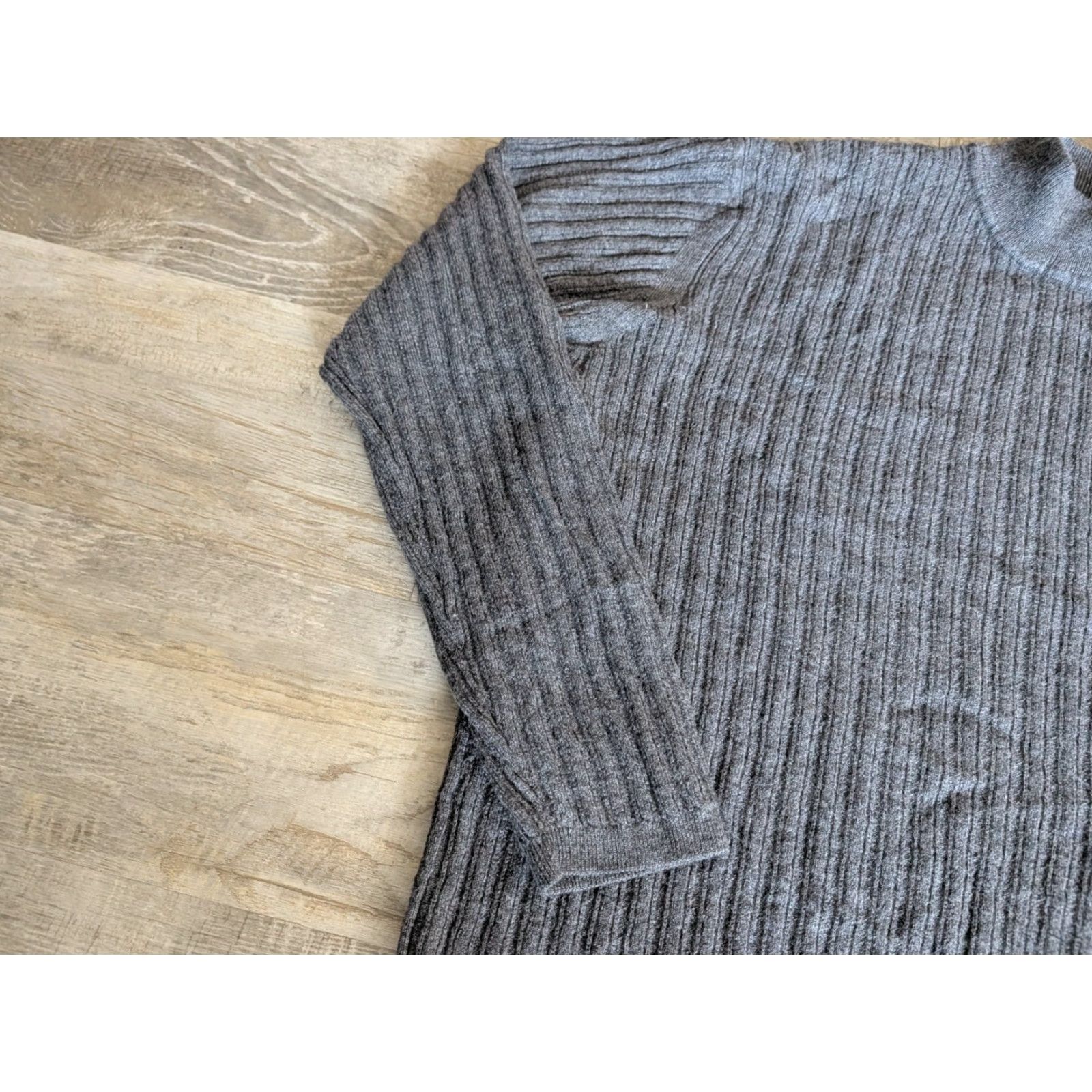 Vintage J. Ferrar Men's Sweater Merino Wool L Gray Crew Neck Pullover Long Sleeve Size US L / EU 52-54 / 3 - 4 Thumbnail