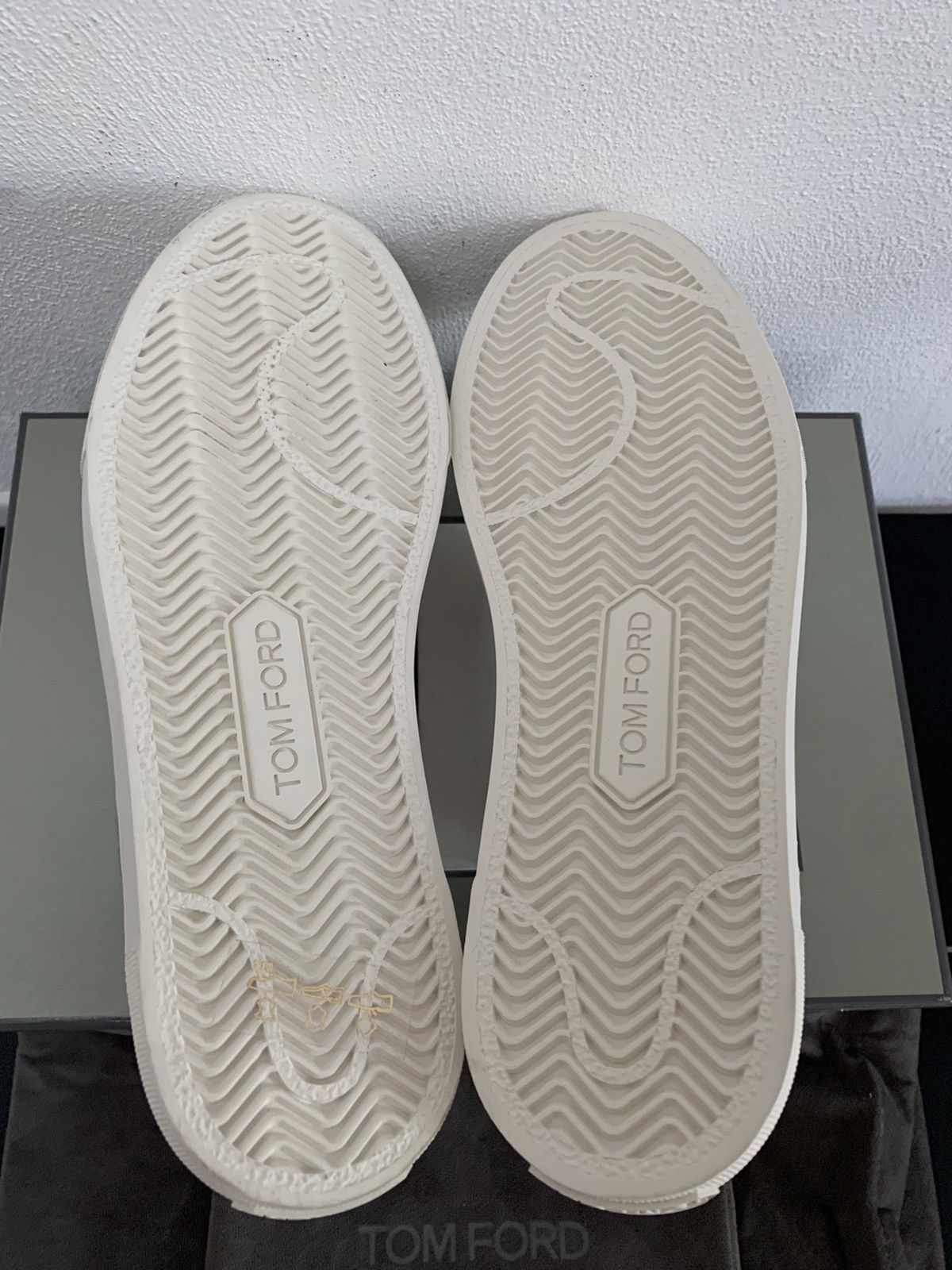 Tom Ford Tom Ford Leather Sneakers Size US 7 / IT 37 - 12 Thumbnail