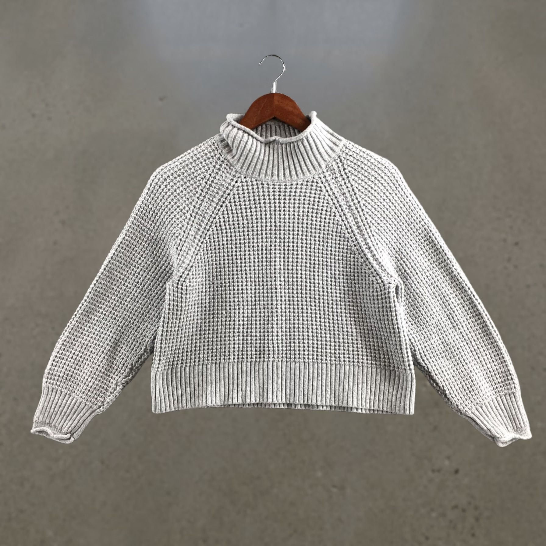American Eagle Outfitters American Eagle Outfitters Sweater Womens M Gray Turtleneck Knit Long Sleeve Pullover Casual 90s Classic Free-flowing Size M / US 6-8 / IT 42-44 - 1 Thumbnail