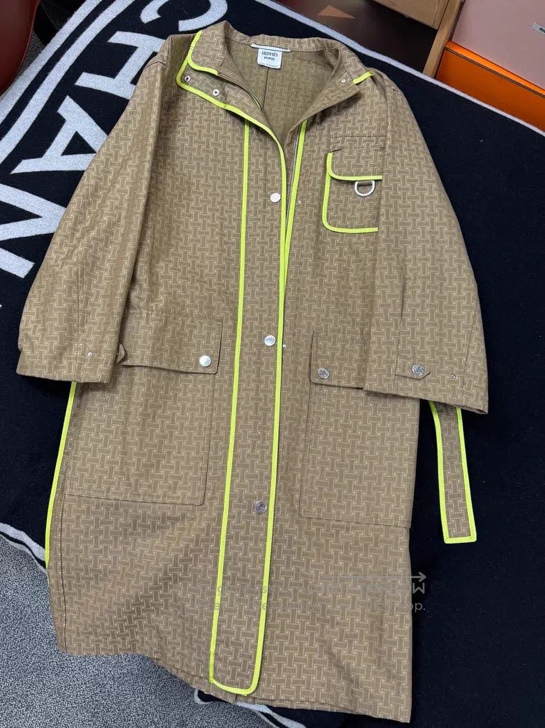 Hermes Hermes Khaki H Pattern with Fluorescent Yellow and Yellow Size XS / US 0-2 / IT 36-38 - 1 Thumbnail