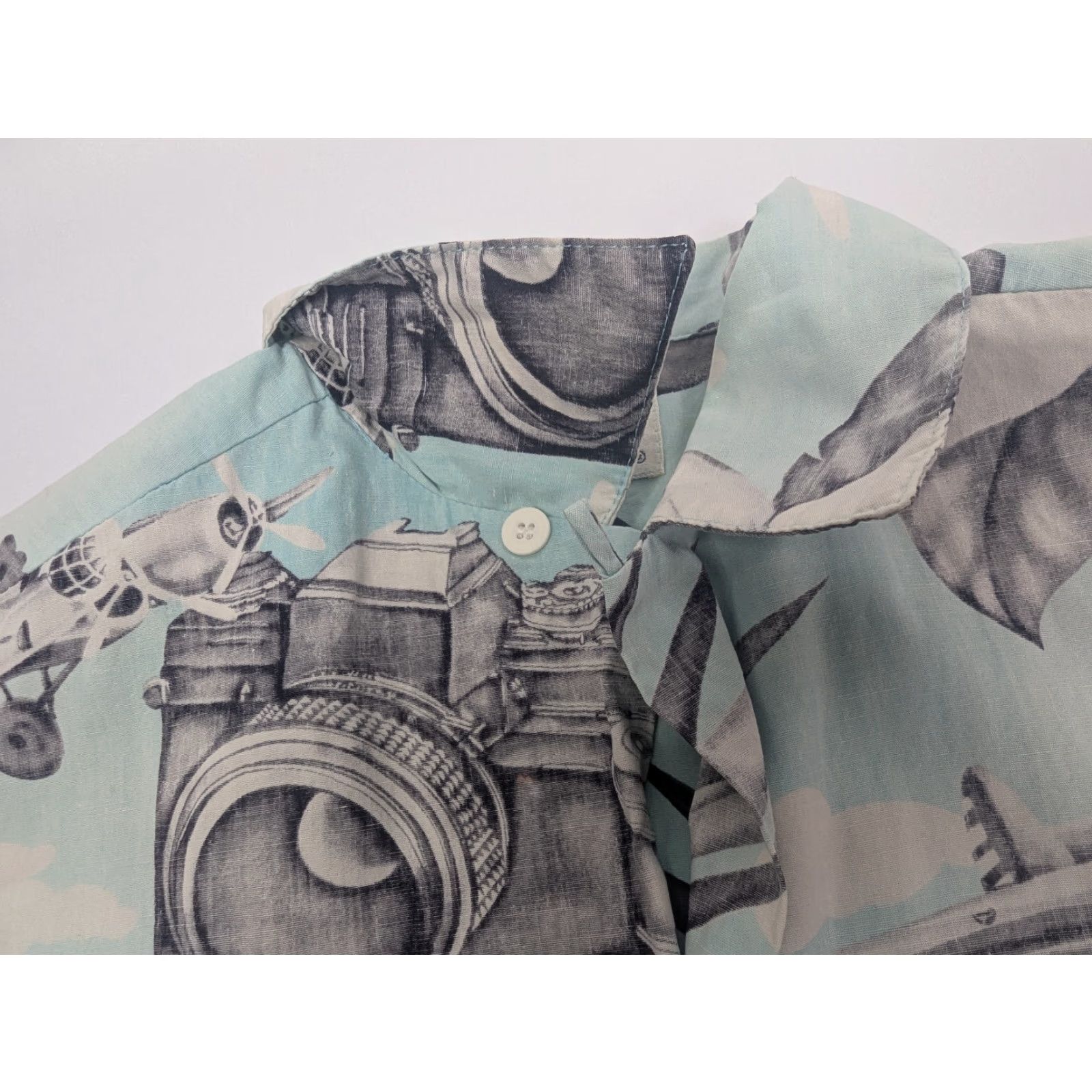 Vintage VINTAGE Catchit Shirt Male M Floral Blue 90s Tropical Surf Hawaii Button-Up Collar Short Sleeve with Chest Pocket Size US M / EU 48-50 / 2 - 2 Thumbnail