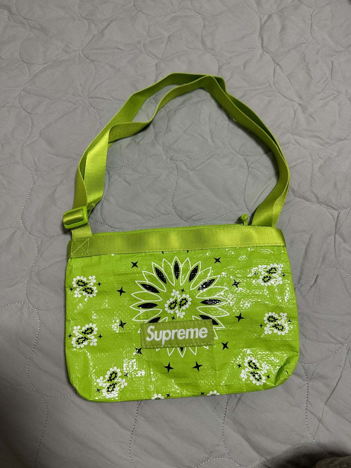Supreme Supreme Bandana Tarp Side Bag Green Size ONE SIZE - 5 Thumbnail