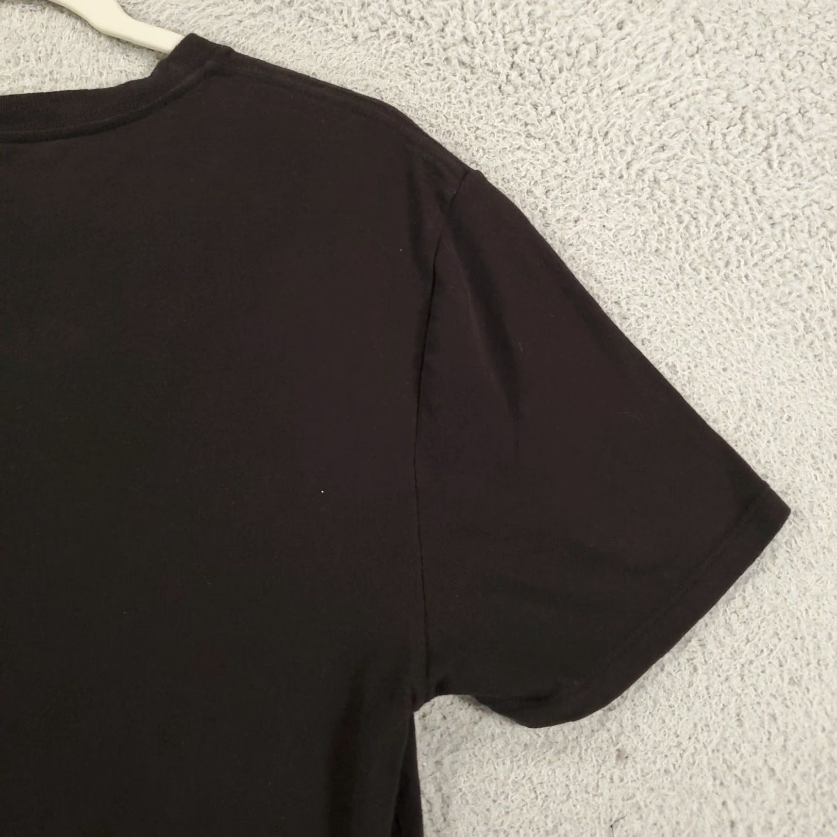 Guess VINTAGE GUESS Dragon Shirt Adult Medium Black Embroidered Graphic Triangle Tee Size US M / EU 48-50 / 2 - 6 Thumbnail