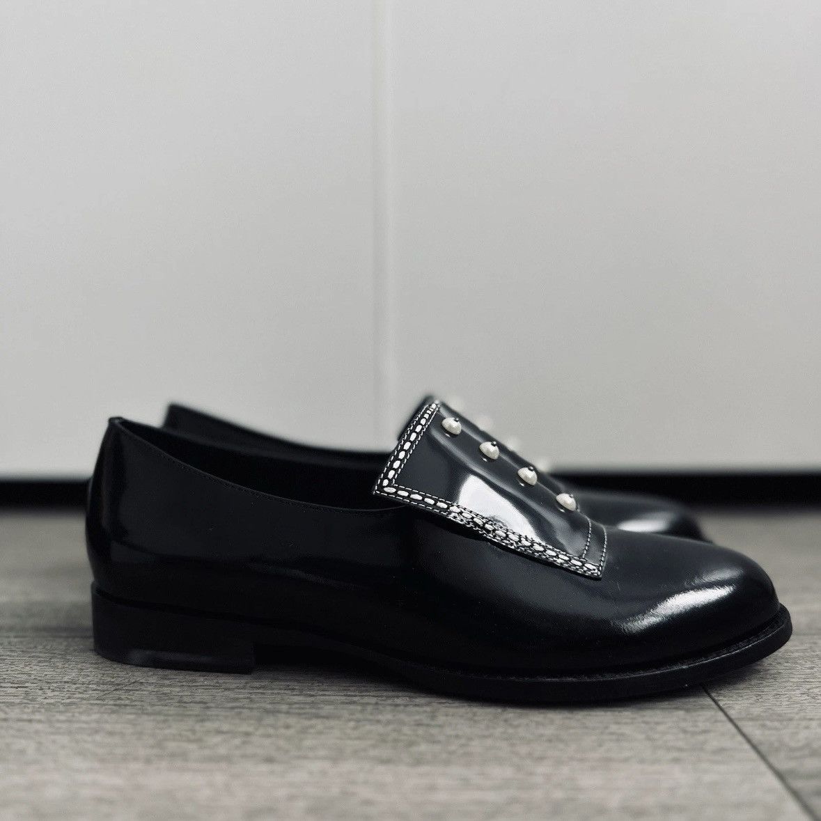 Opening Ceremony Opening Ceremony Leah Leather Faux Pearl Embellished Loafers Size US 6.5 / IT 36.5 - 11 Thumbnail