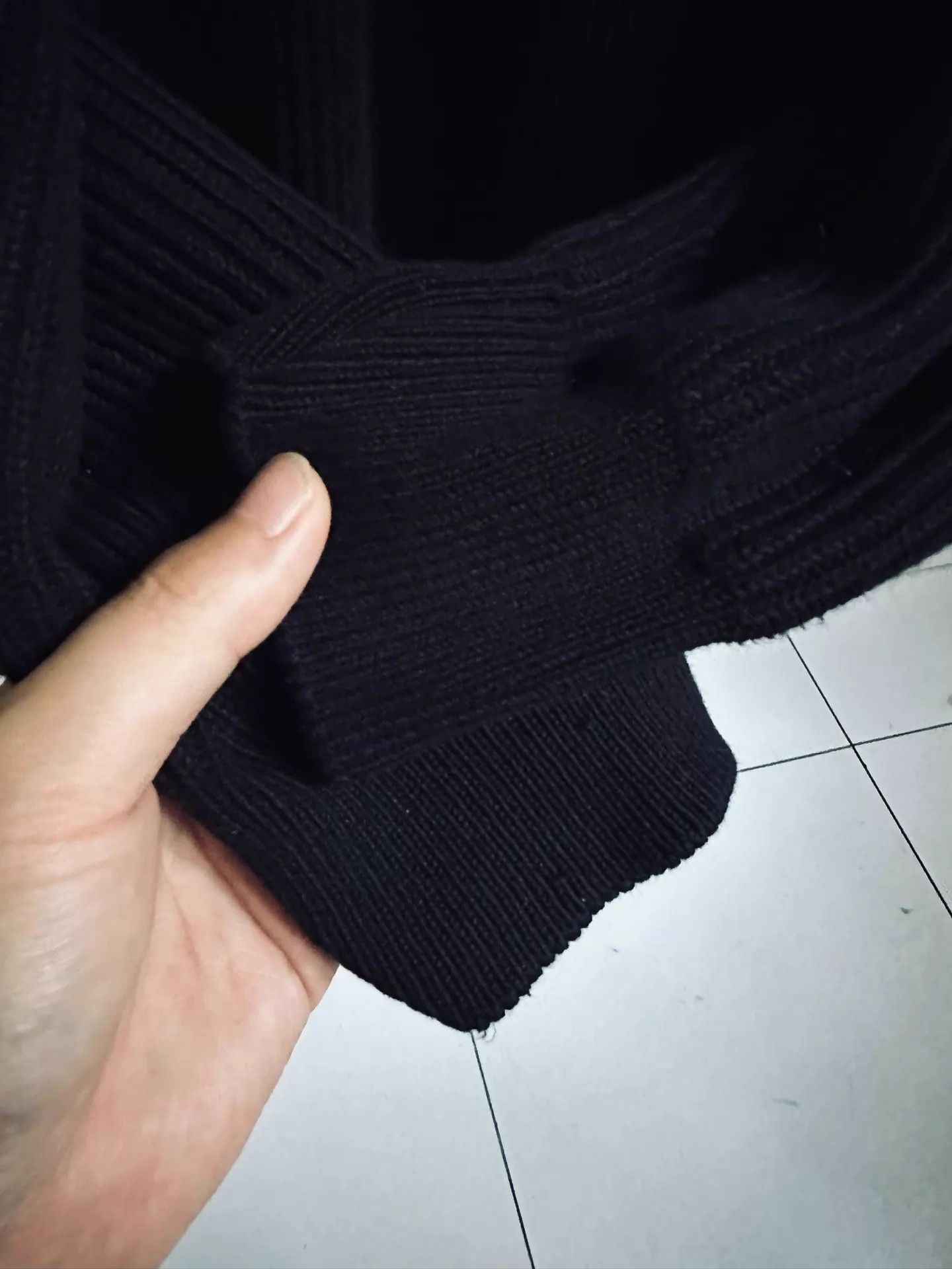 Versace Versace Black Gold Baroque Runway Knit Sweater 95N XL (52) Size US L / EU 52-54 / 3 - 6 Thumbnail
