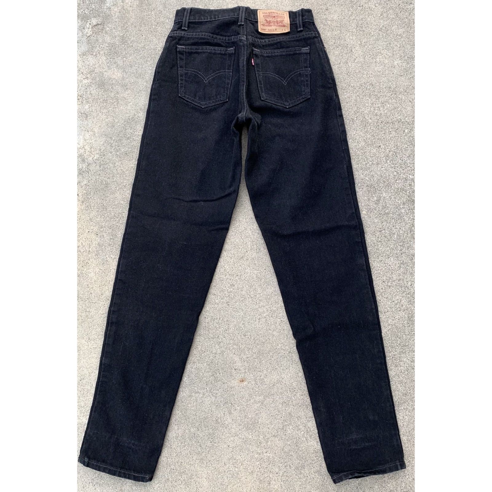 Levi's VINTAGE Levi's 550 Jeans Black 29" Waist 8 REG L High Rise Mom Relaxed 90s Retro Denim Jeans Women's Shoes? Size 30" / US 8 / IT 44 - 4 Thumbnail