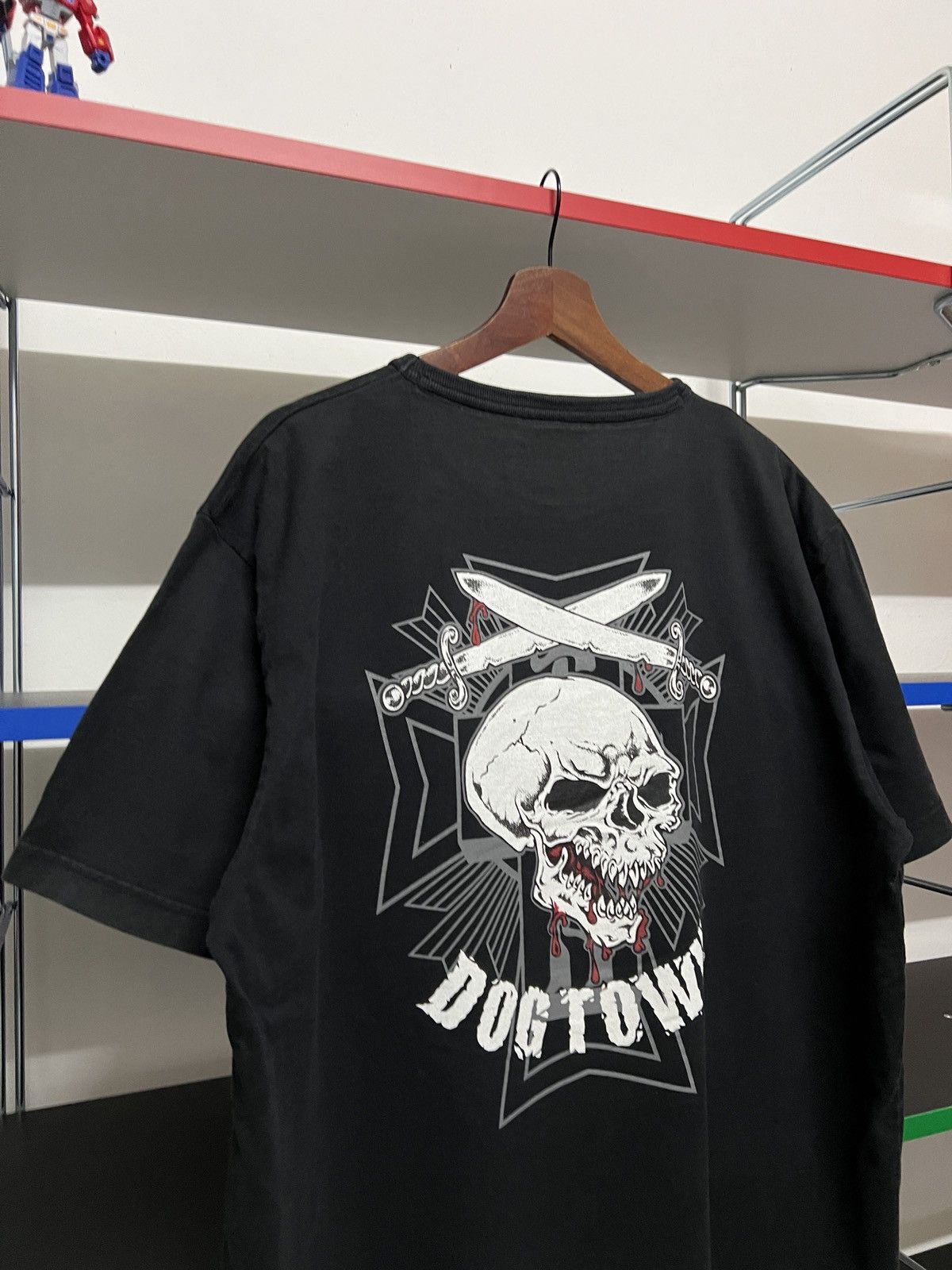 Dogtown Vintage Dogtown Black Dragon “Cross & Skull” Tee XL Size US XL / EU 56 / 4 - 5 Thumbnail