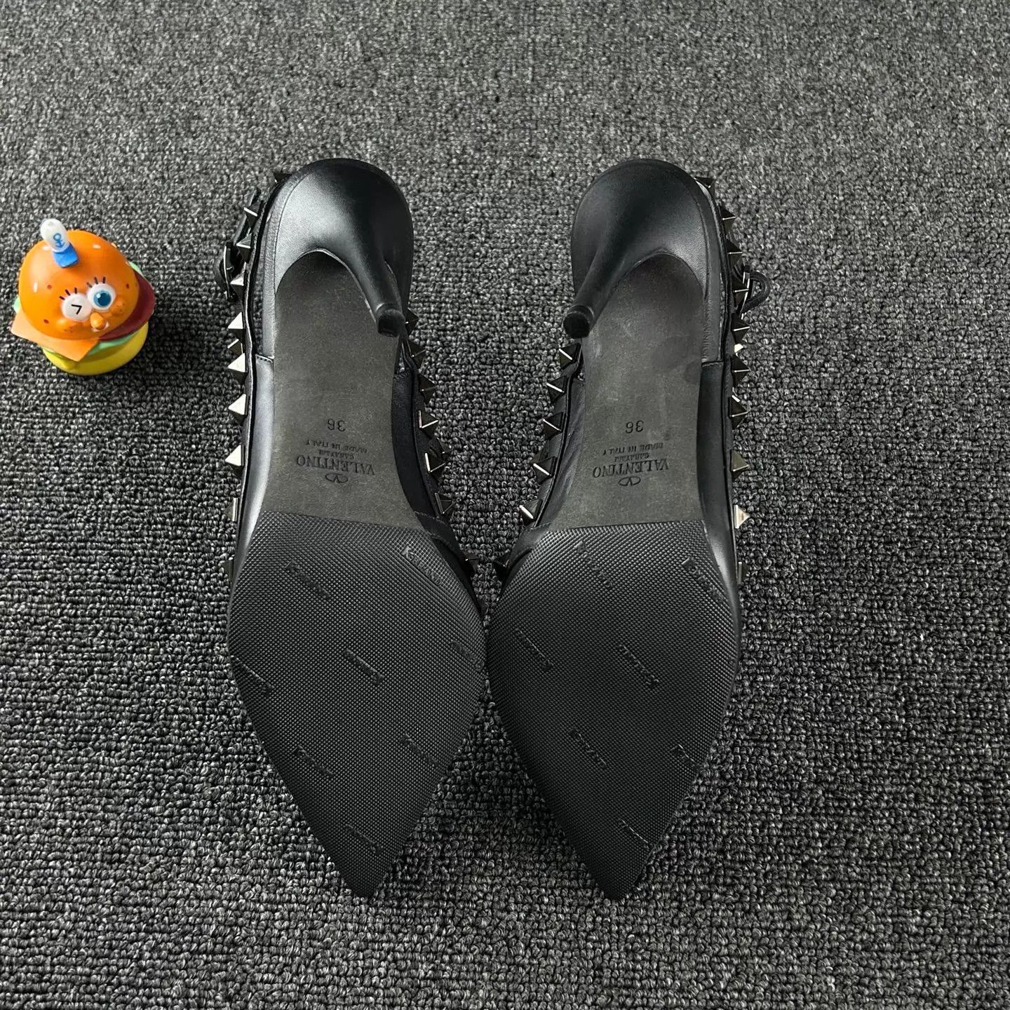 Valentino Valentino Black Two-Ring Rivet High Heels EU36 Size US 5.5 / IT 35.5 - 6 Thumbnail