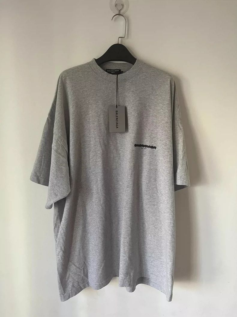 Balenciaga Balenciaga FW22 Logo Print Short Sleeve Tee - dmc Size US S / EU 44-46 / 1 - 1 Thumbnail