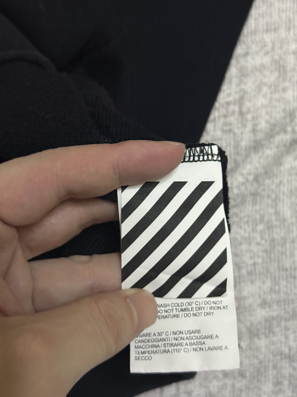 Off-White Off White 19ss crewneck Size US XS / EU 42 / 0 - 5 Thumbnail