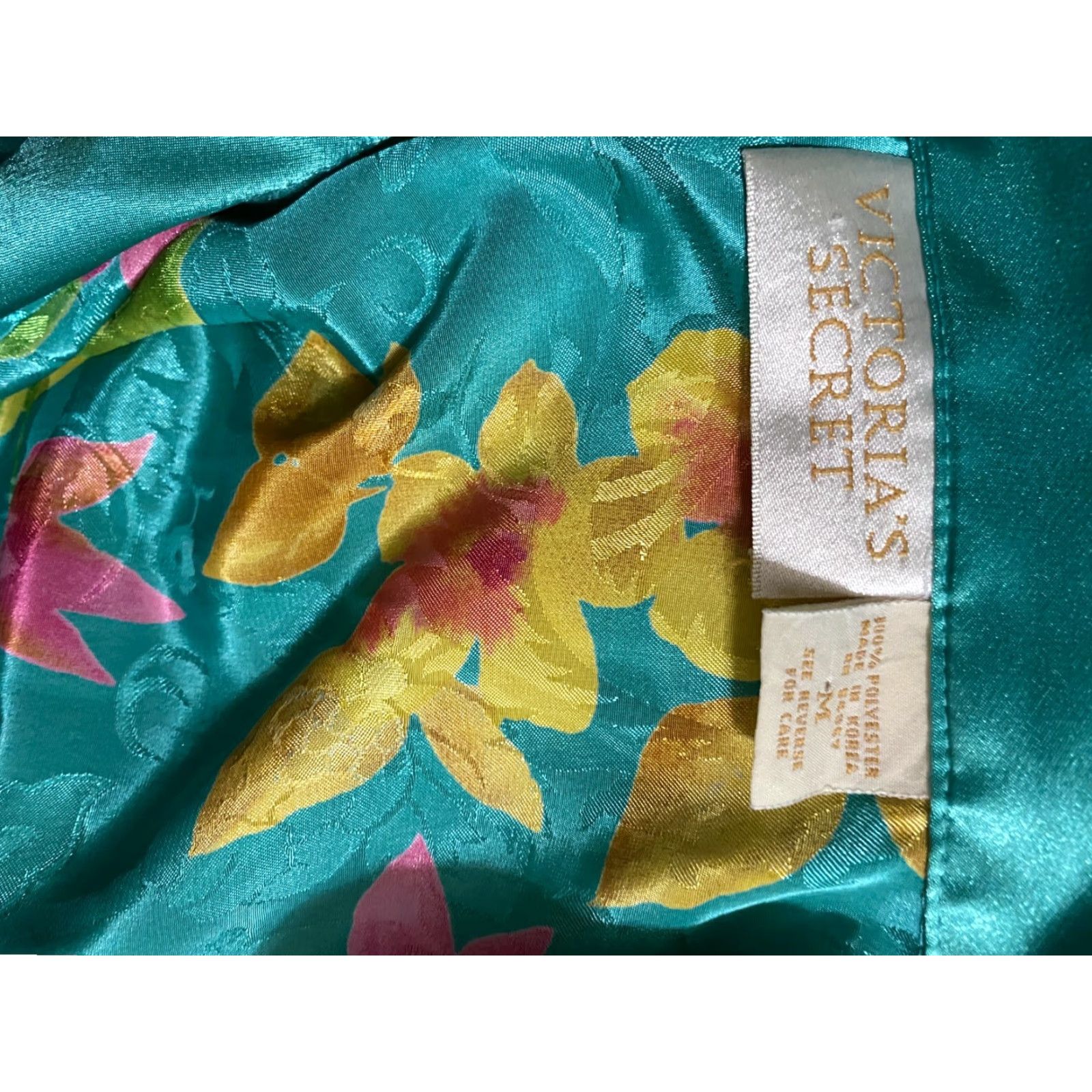Victoria's Secret VINTAGE Victoria’s Secret Gold Label Satin Pajama Top Floral Medium Size M / US 6-8 / IT 42-44 - 3 Thumbnail