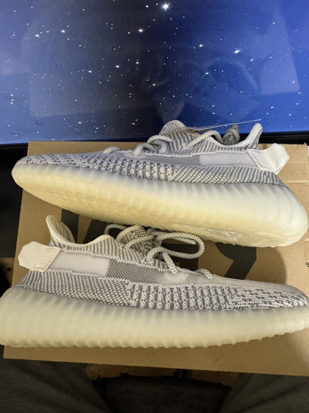 Yeezy Yeezy Boost 350 v2 static (non reflective) Size US 6.5 / EU 39-40 - 2 Thumbnail