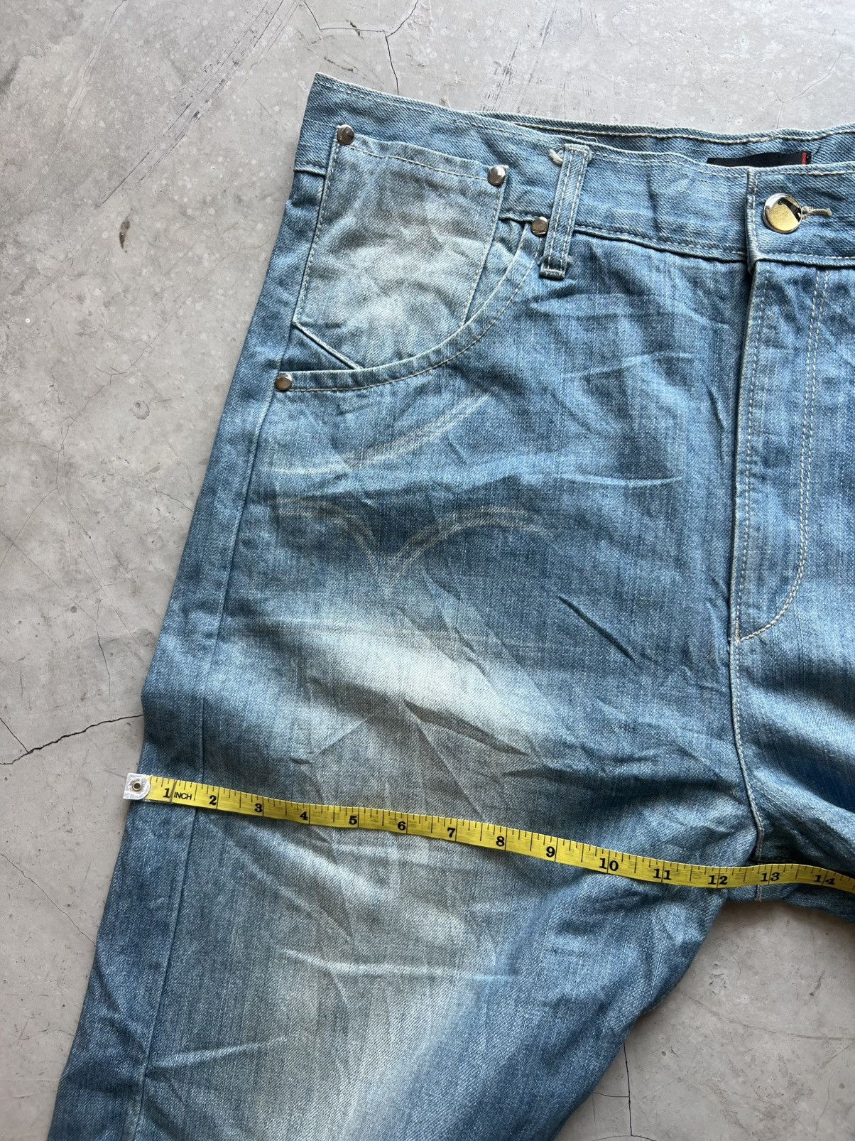 Levi's Vintage Levis Engineered Twisted Jeans Actual 35x31 Size US 35 - 10 Thumbnail