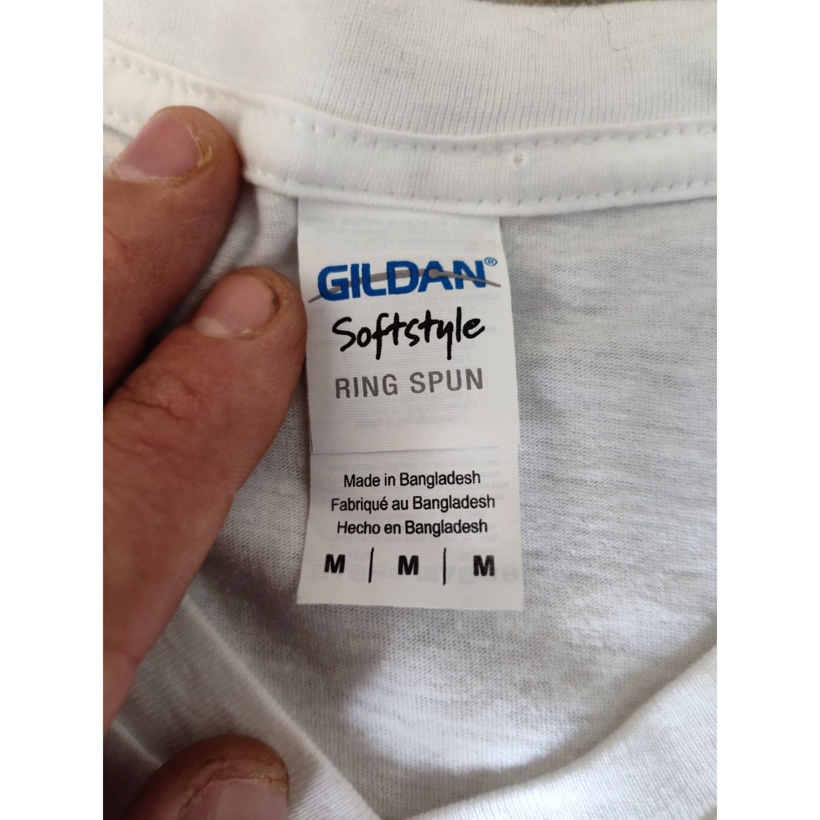 Gildan Gildan T-Shirt Unisex Adults Medium White Band Autographed Pop V-Neck Short Sleeve Cotton Size US M / EU 48-50 / 2 - 6 Thumbnail
