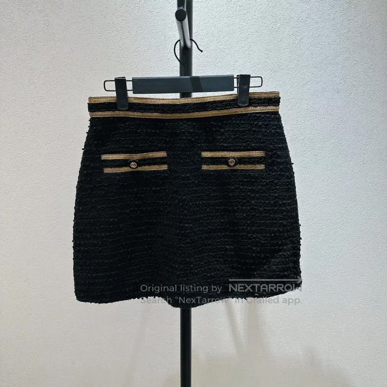 Gucci Gucci Black gold tweed skirt Size 27" / US 4 / IT 40 - 1 Thumbnail
