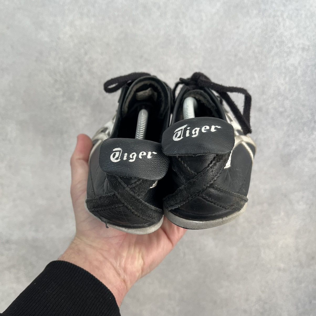 Onitsuka Tiger Asics Onitsuka Tiger Mexico 66 Vintage Leather Sneakers Rare Size US 9 / EU 42 - 8 Thumbnail