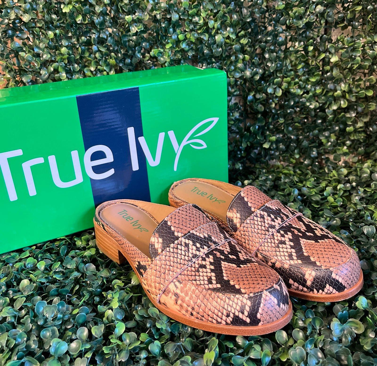 Designer True Ivy size 6.5 Addison Black and White Python Leather Size US 6.5 / IT 36.5 - 1 Thumbnail