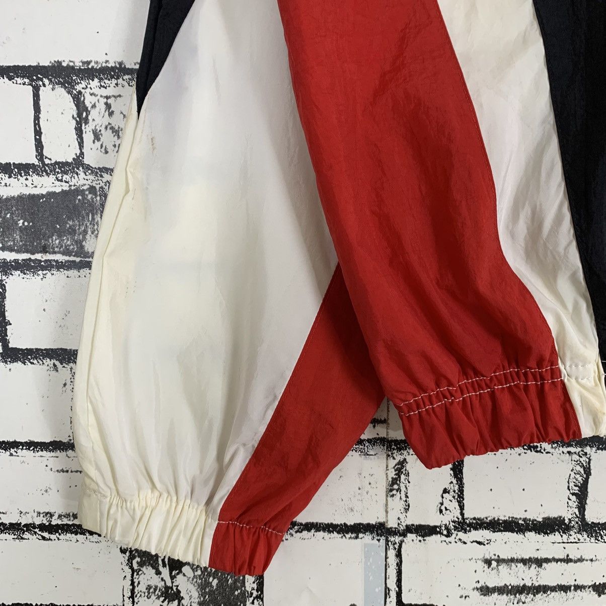 Nike Vintage Nike Windbreaker Jacket Size US S / EU 44-46 / 1 - 10 Thumbnail