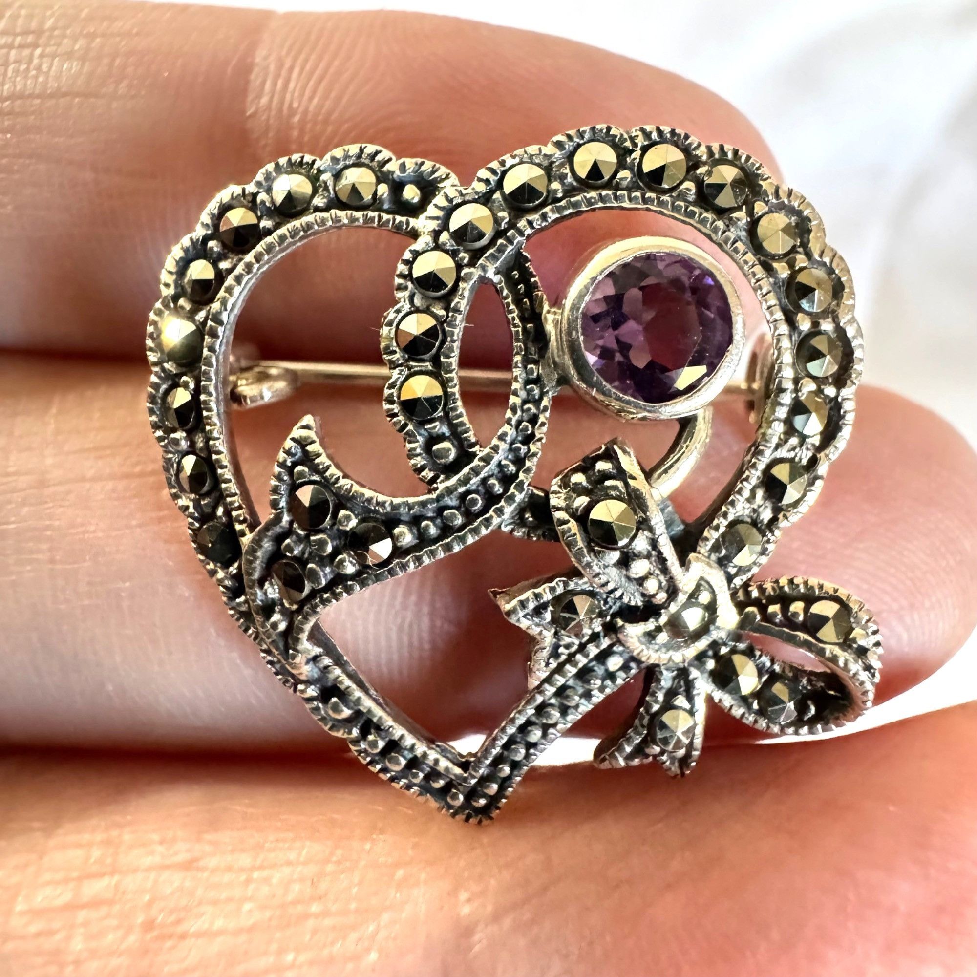 Vintage VTG Sterling Silver 925 Amethyst & Marcasite Scroll Heart Br Size ONE SIZE - 1 Thumbnail
