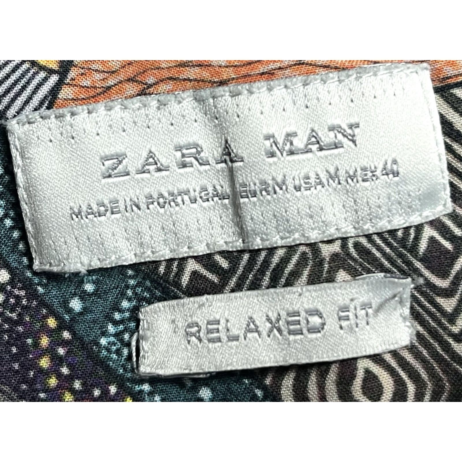 Zara Zara Button-Up shirt Geometric Art Multicolor Short Sleeve Collared Relaxed Fit Men’s M Beach Summer Geometric Beach Resort Art Hawaiian Casual Mens Size US M / EU 48-50 / 2 - 5 Thumbnail