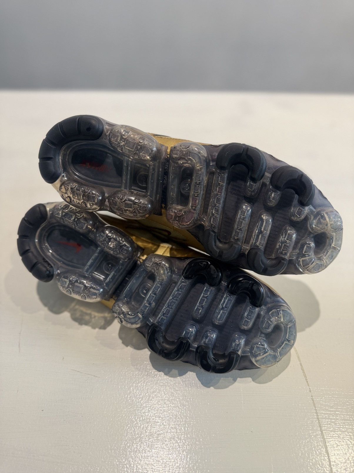 Nike Nike - 2018 Air Vapormax 97 Metallic Gold Size US 11 / EU 44 - 4 Thumbnail
