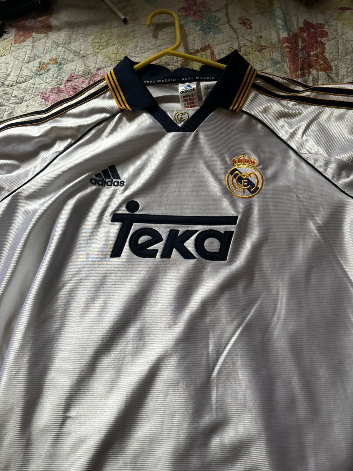 Adidas Adidas Real Madrid 90s 2025 remake Size US L / EU 52-54 / 3 - 1 Thumbnail