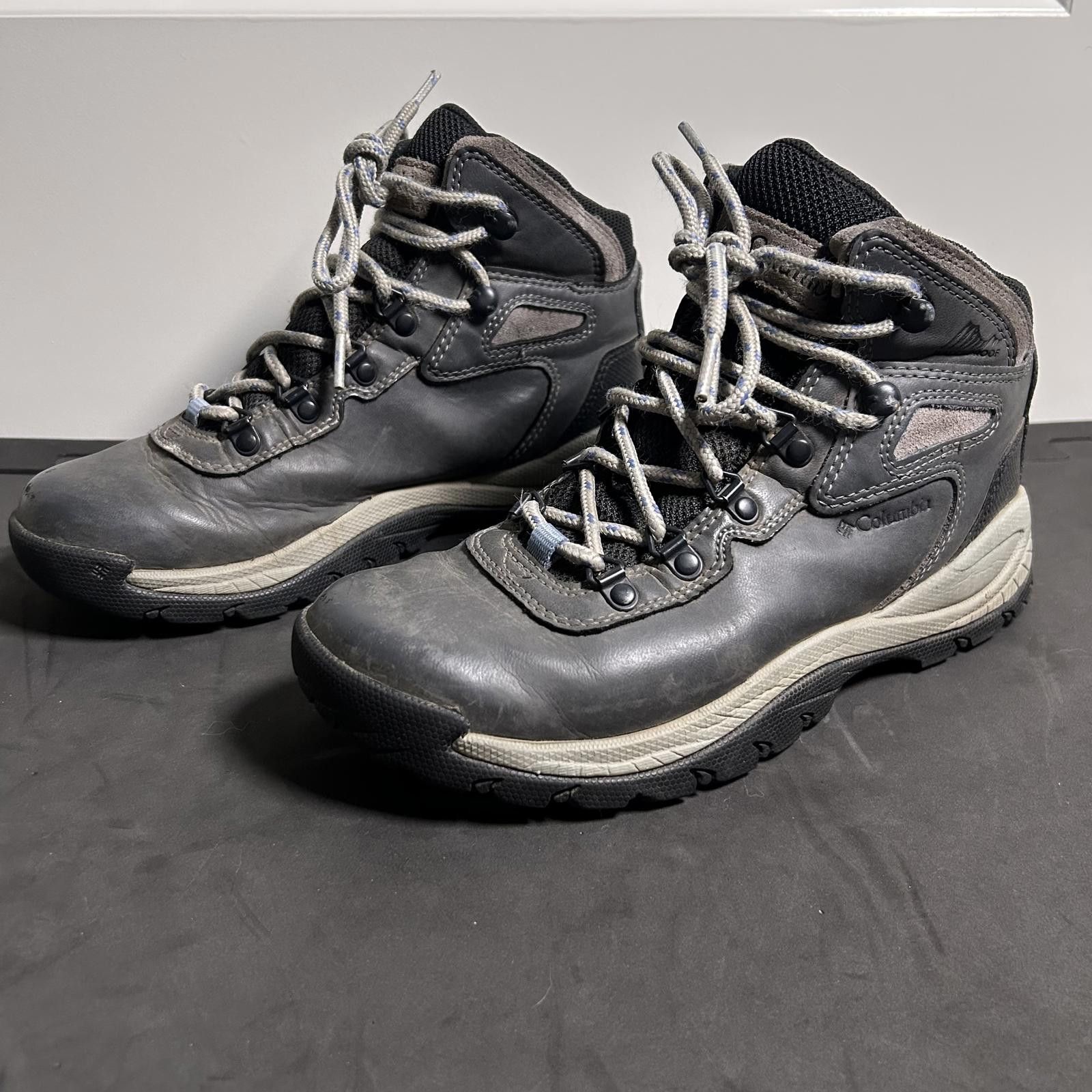 Columbia Columbia Women's Newton Ridge Plus hiking boots size 8 Size US 8 / IT 38 - 1 Thumbnail