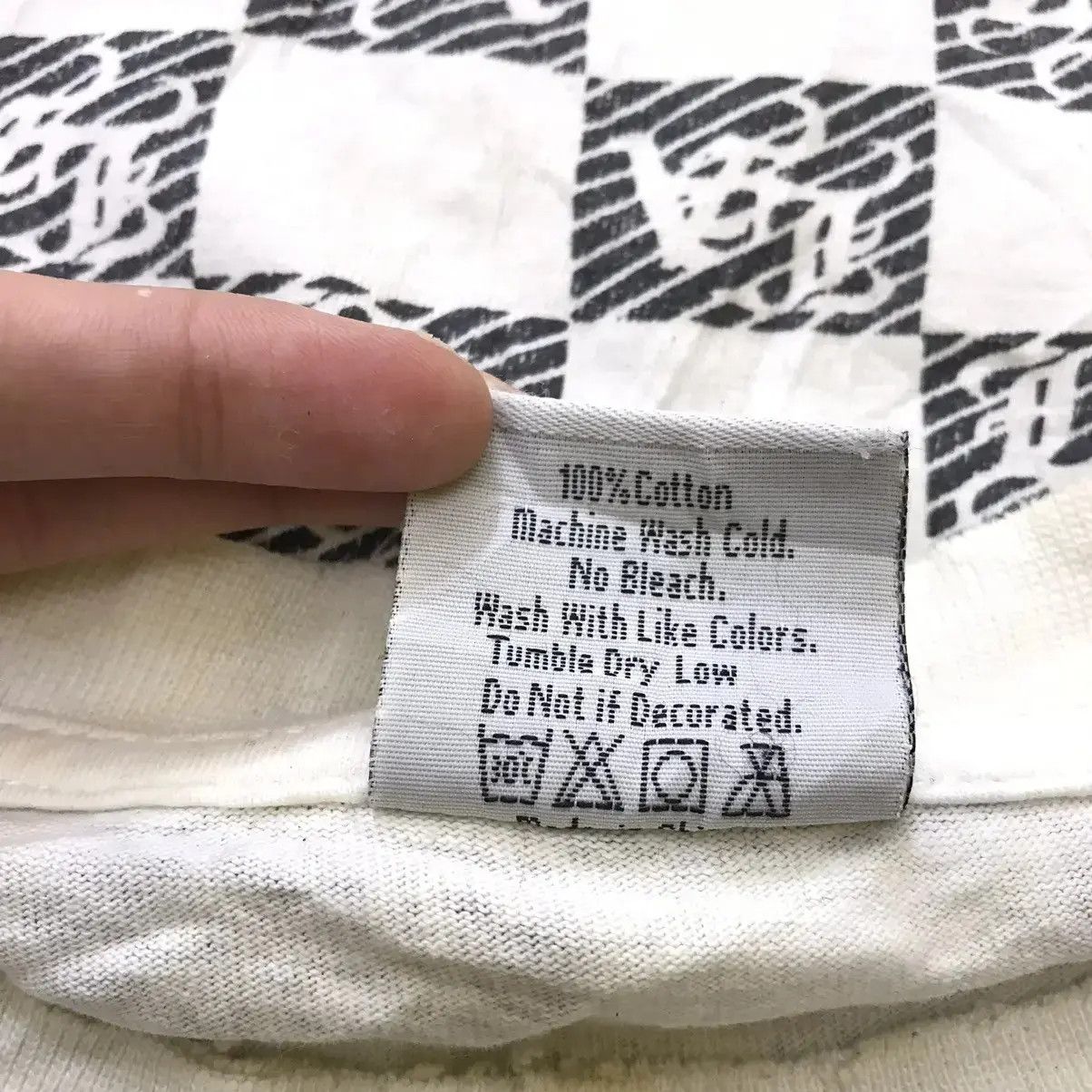 Other LOS ANGELES SKATEBOARD Old English Text Monogram Tee Shirt Size US XXL / EU 58 / 5 - 5 Thumbnail
