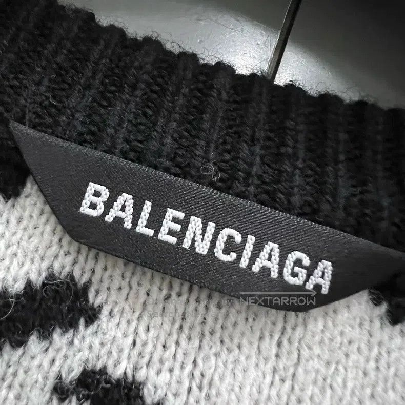 Balenciaga Balenciaga Full-print barrage logo knitwear Size US L / EU 52-54 / 3 - 3 Thumbnail
