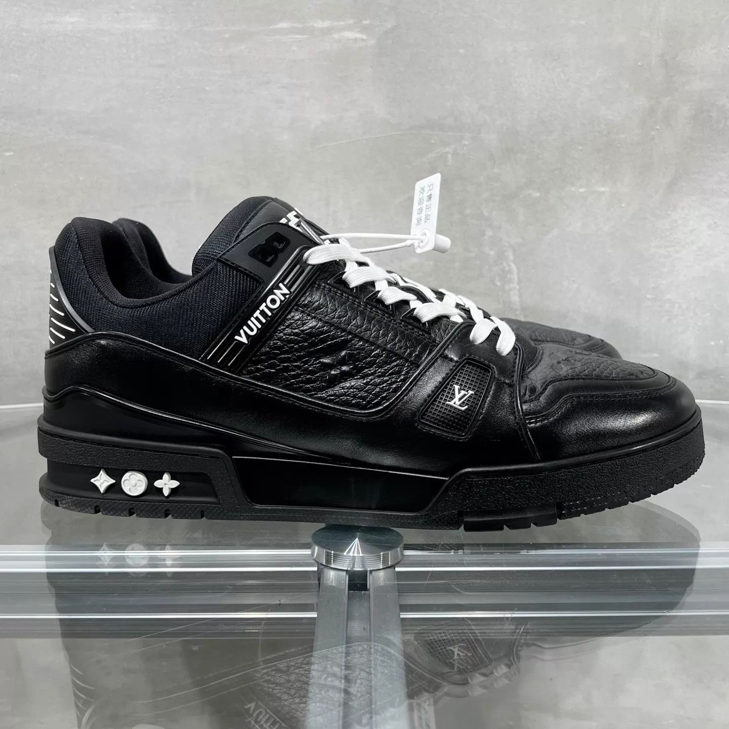Louis Vuitton LV Trainer Black Warrior Black Art Gallery UK9.5 Size US 10.5 / EU 43-44 - 4 Thumbnail