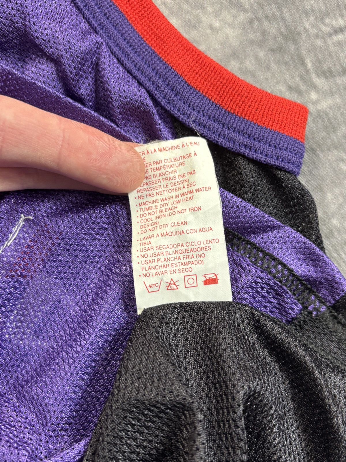 Champion Vintage Toronto Raptors Jersey Vince Carter Purple 1990s NBA Size US XL / EU 56 / 4 - 7 Thumbnail