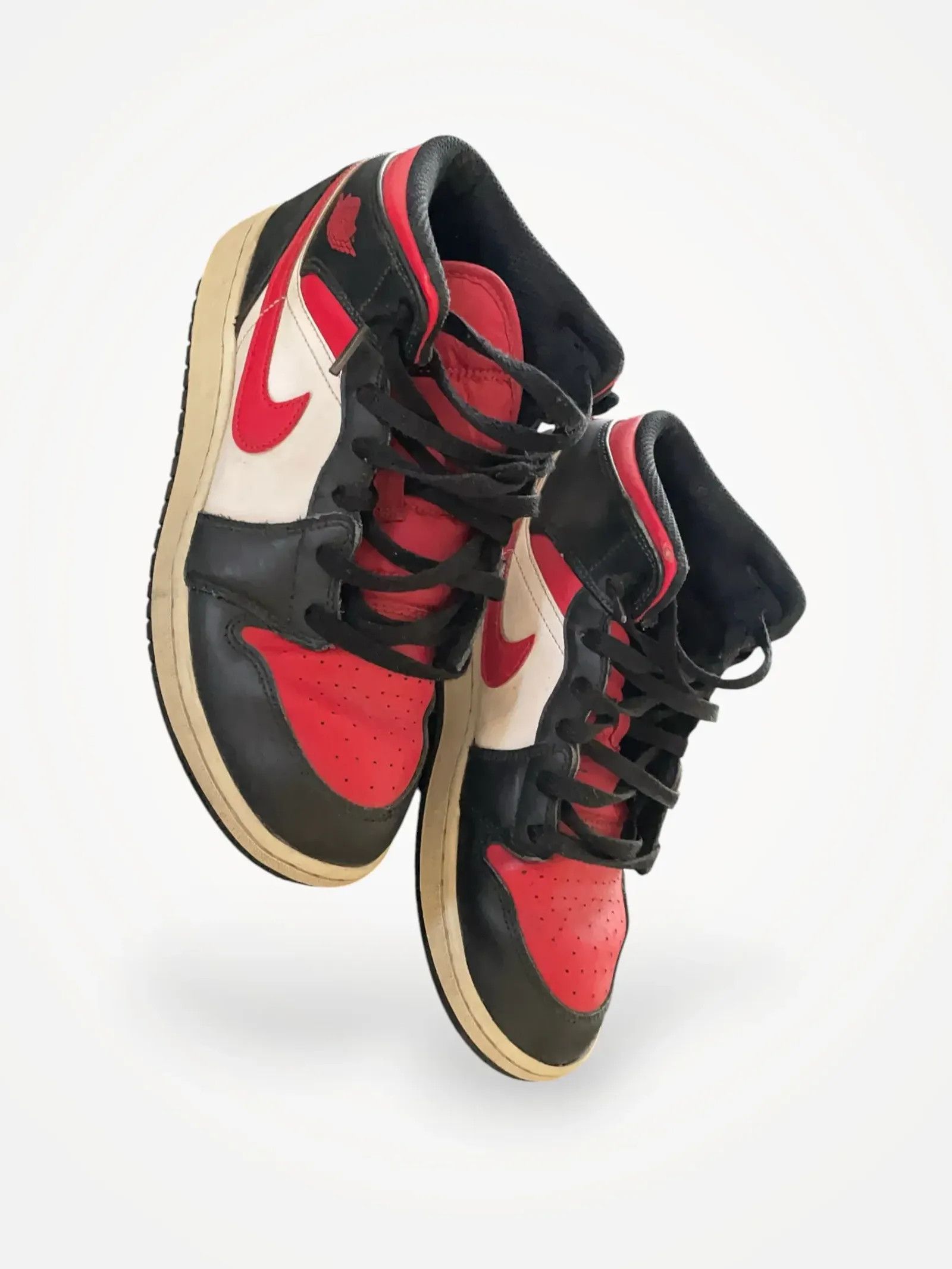 Nike Nike Air Jordans Nike Air Jordans Sneakers Size US 7 / EU 40 - 1 Thumbnail
