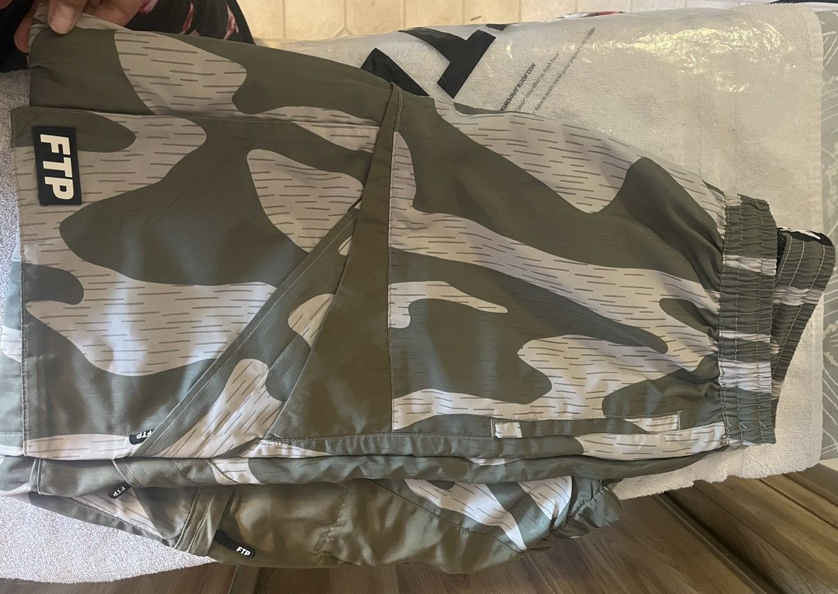 Fuck The Population FTP 187 reflective cargo pants size LARGE Size US 39 - 4 Thumbnail