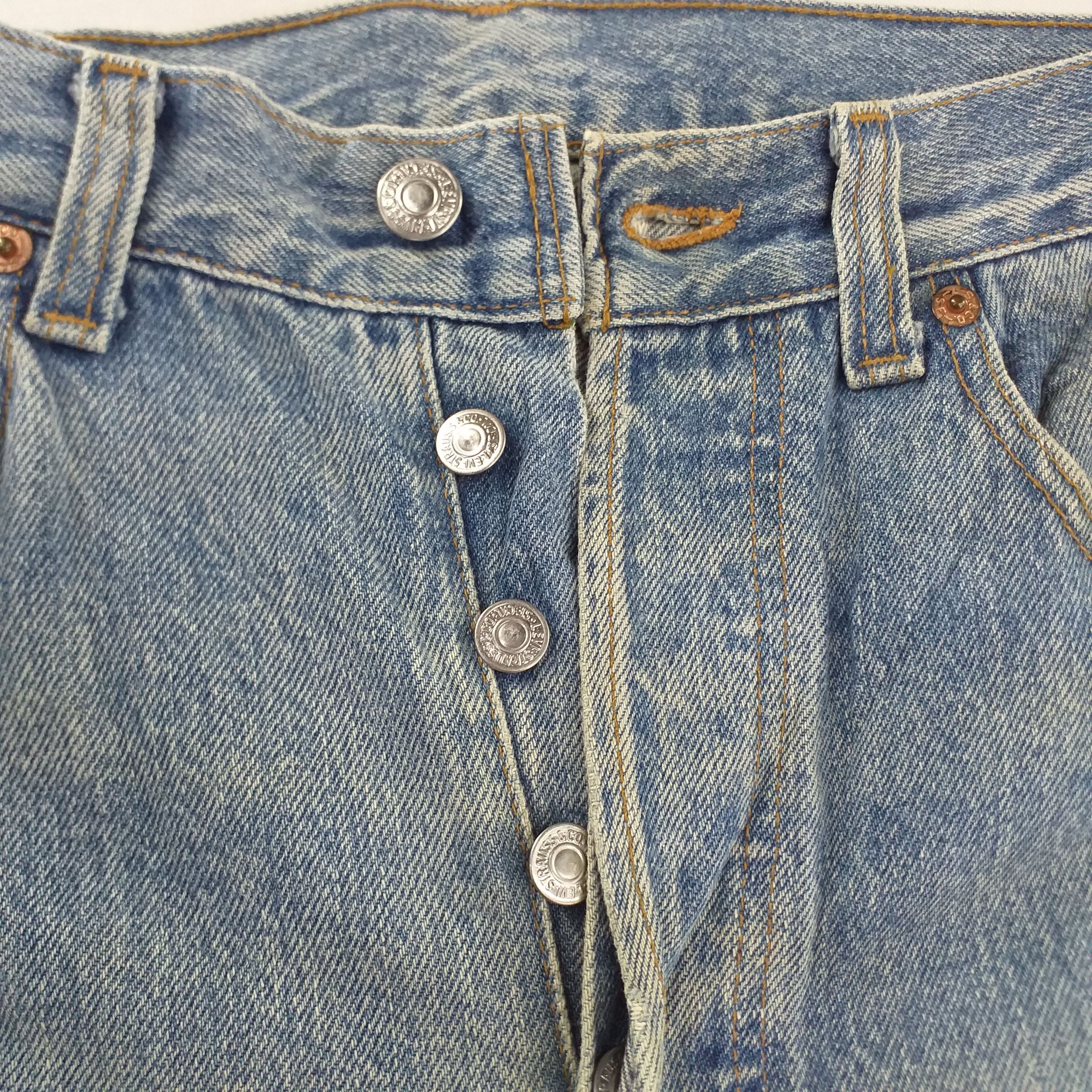 Levi's 90's Levi's 501 Vintage Clothing Distressed 31 x 29.5 -JN029 Size US 31 - 14 Thumbnail