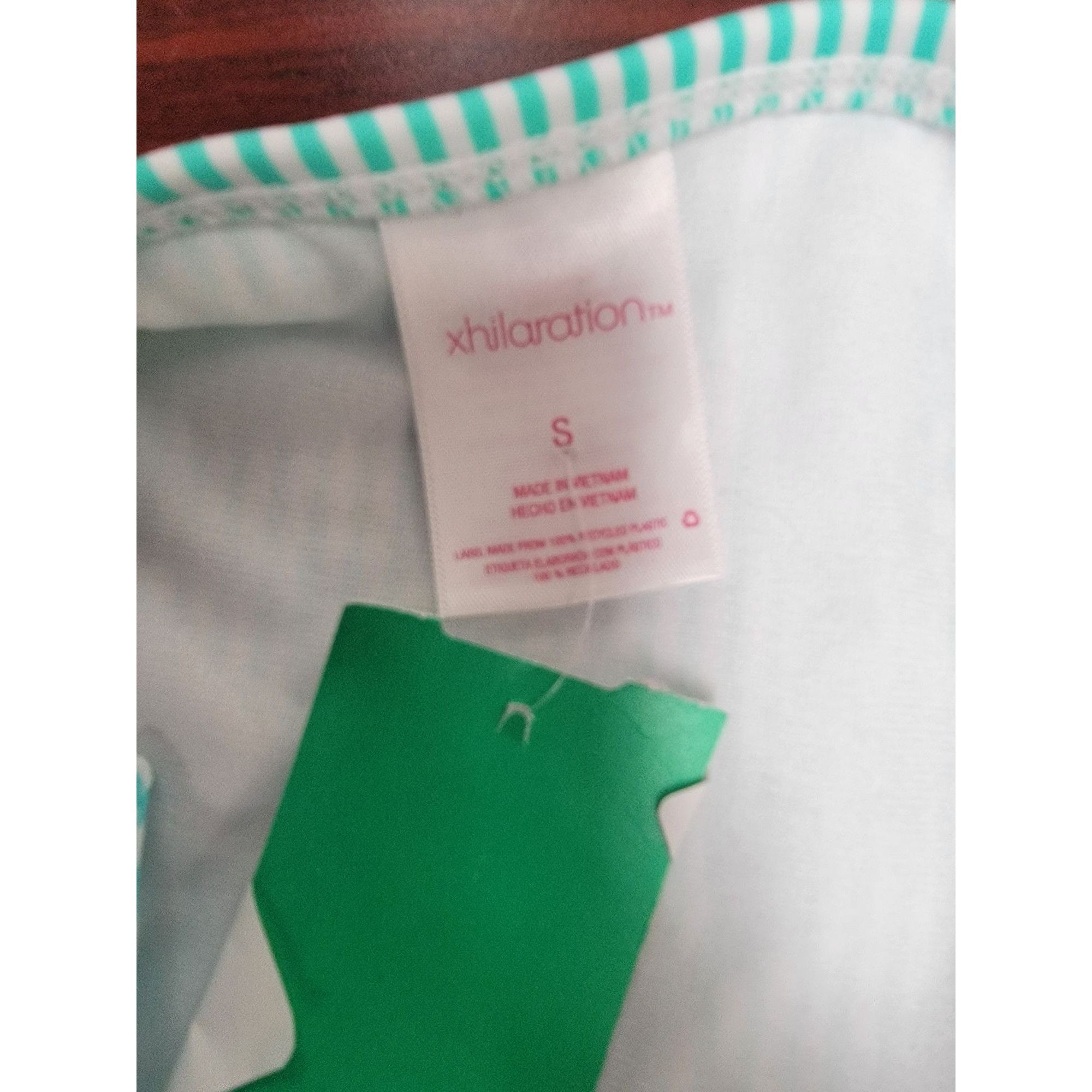 Other Striped Green & White Bikini Bottoms With Side Ties Xhilarat Size ONE SIZE - 3 Thumbnail